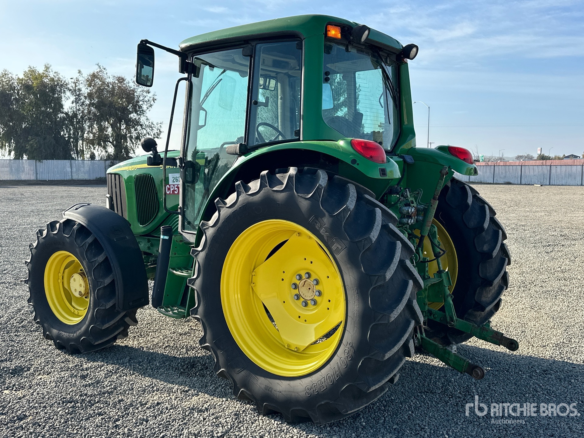 General Appearance with Bild, Ecke hinten links