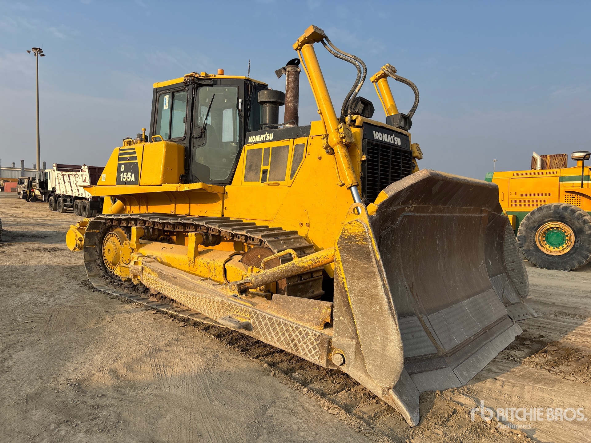 Aspect général with Image, coin avant droit