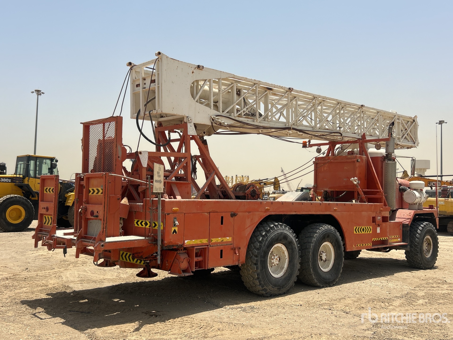 General Appearance with Bild, Ecke hinten rechts