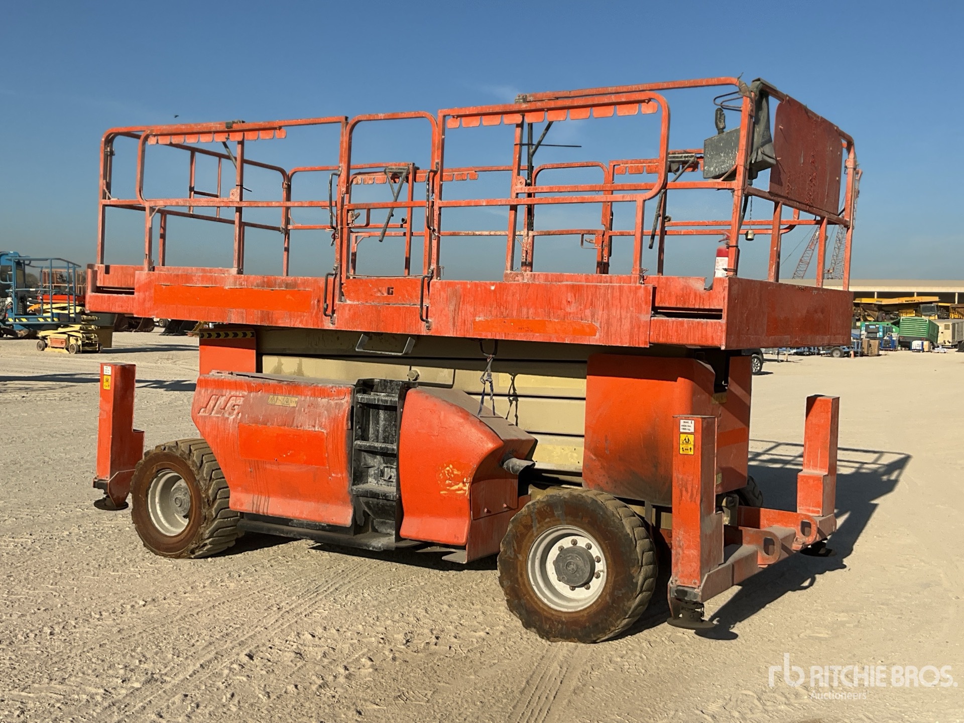 Aspect général with Image, coin avant droit