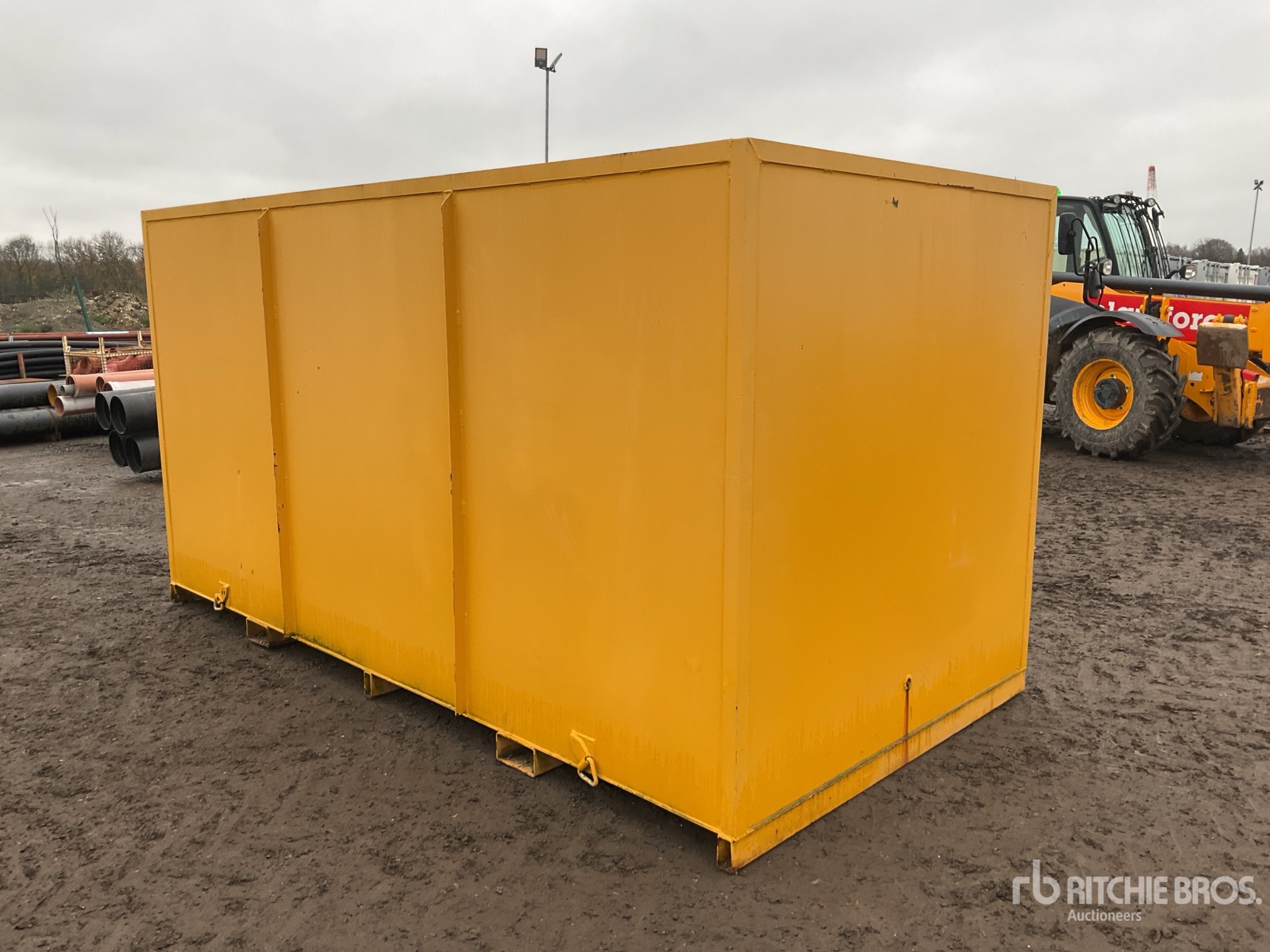 General Appearance with Picture, Right Rear Corner