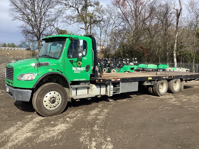 2018 FREIGHTLNR M2 6x4 Flatbed Truck