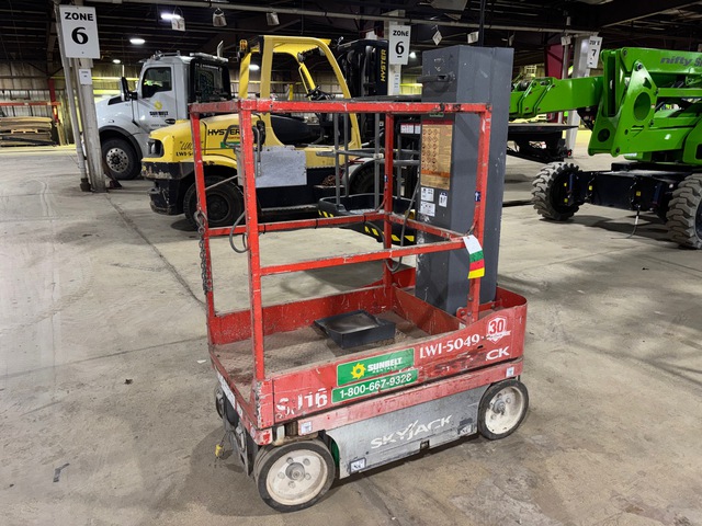 2015 Skyjack SJ16 Vertical Mast Lift