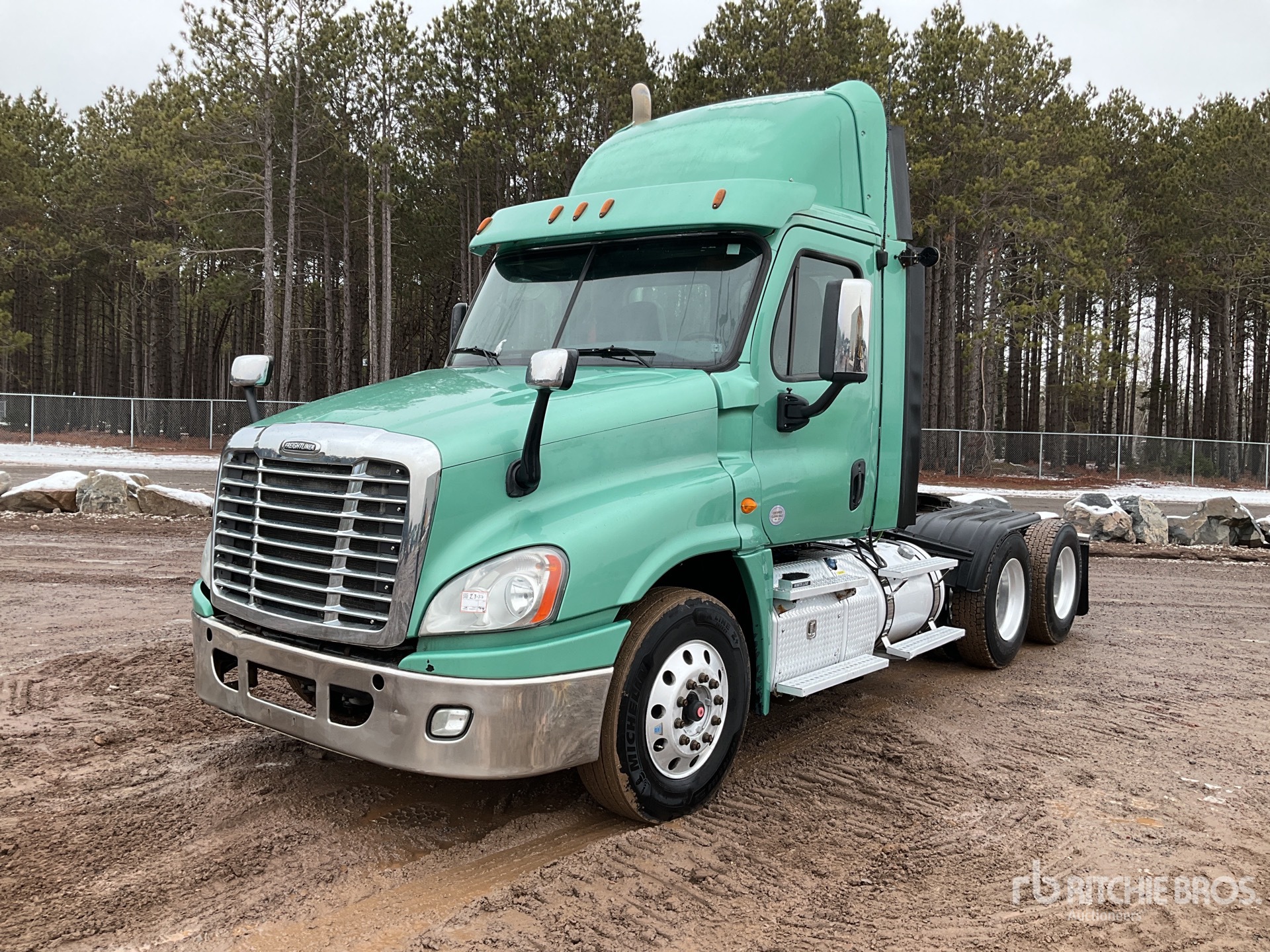 General Appearance with Featured Photo