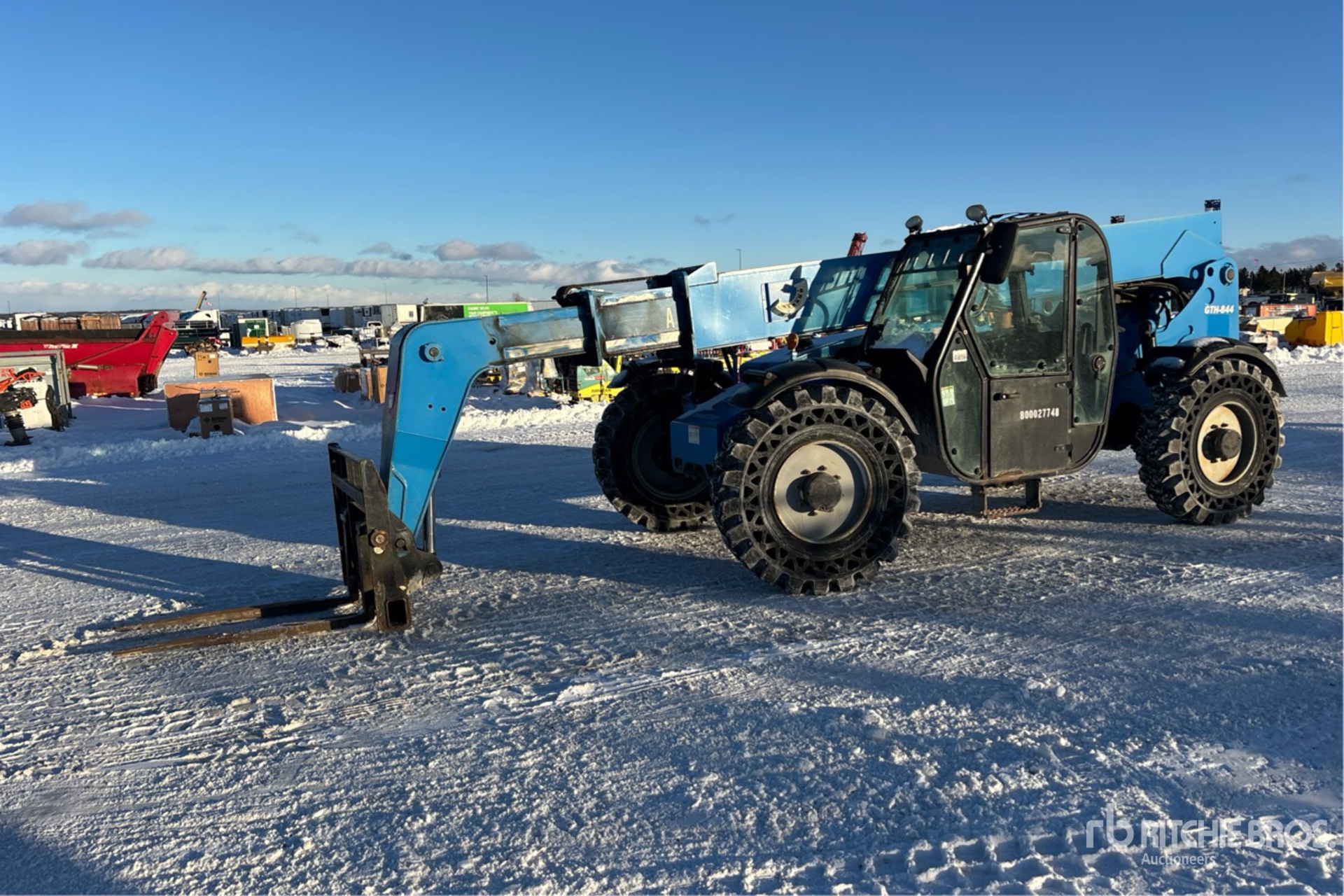 General Appearance with Bild, Ecke vorne links