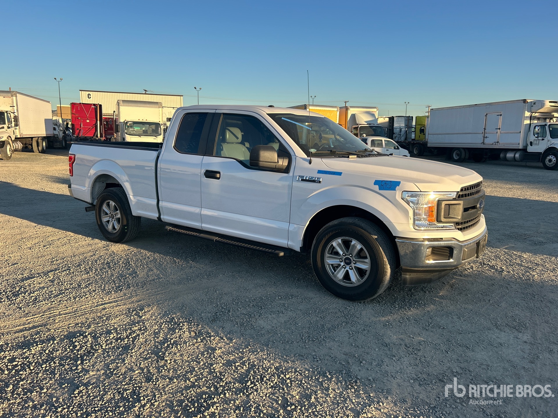 General Appearance with Imagen: esquina delantera derecha