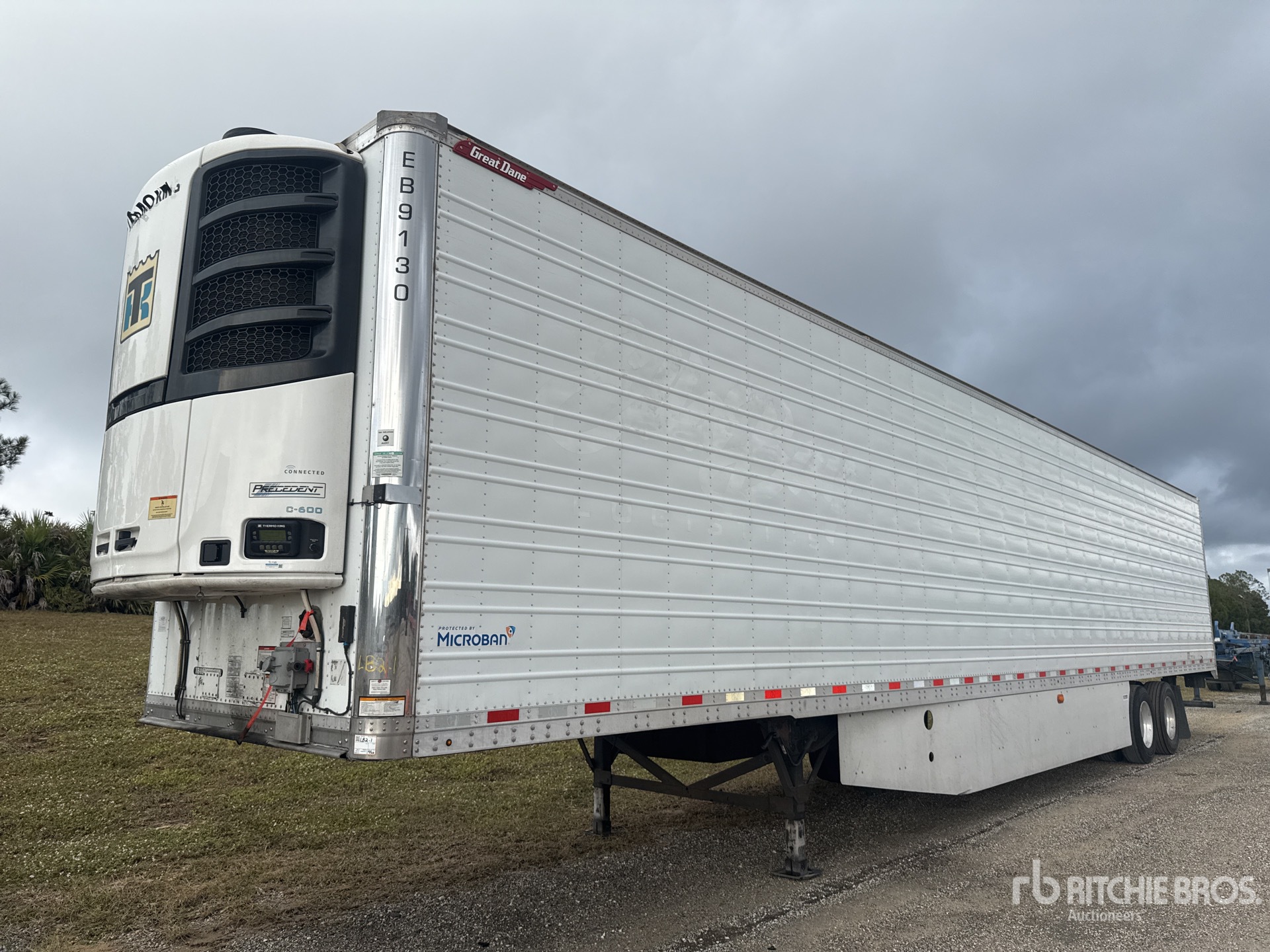 General Appearance with Bild, Ecke vorne links