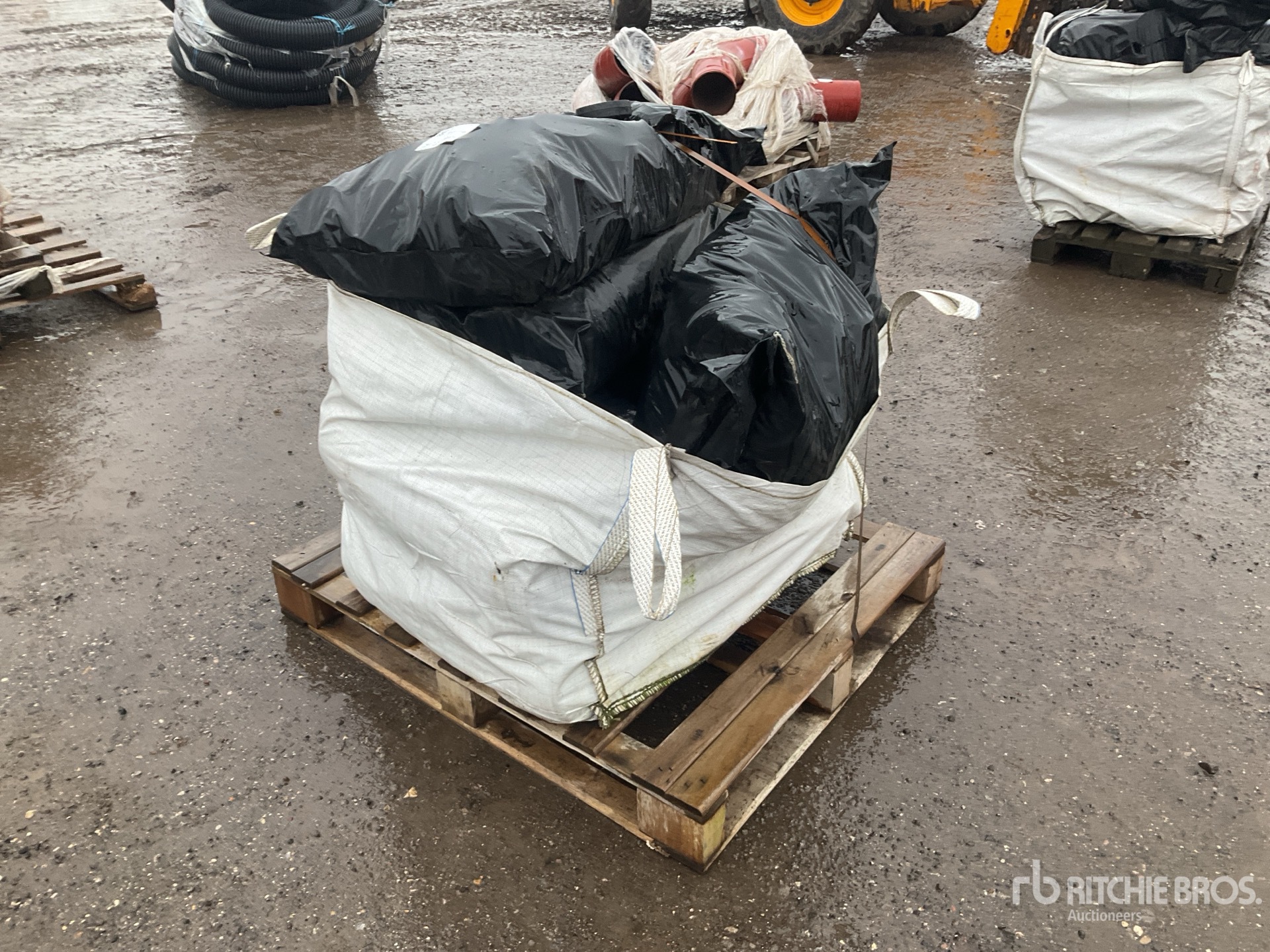 Aspect général with Image, coin arrière droit