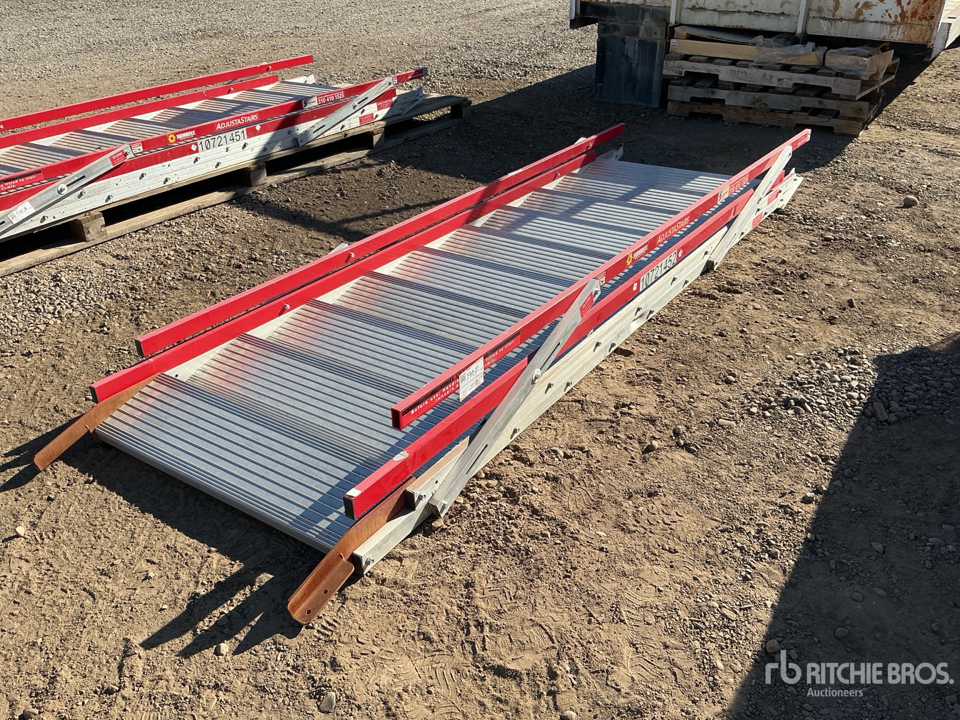 Aspect général with Image, coin avant gauche