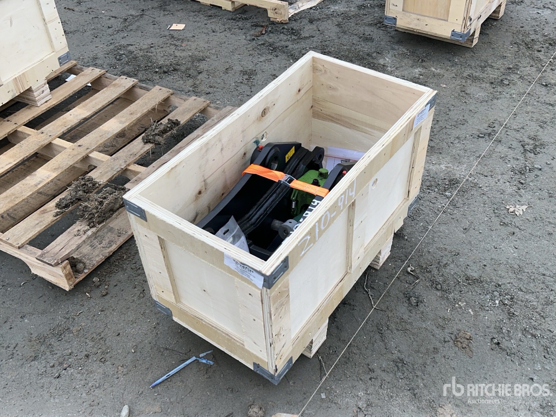 General Appearance with Bild, Ecke hinten rechts