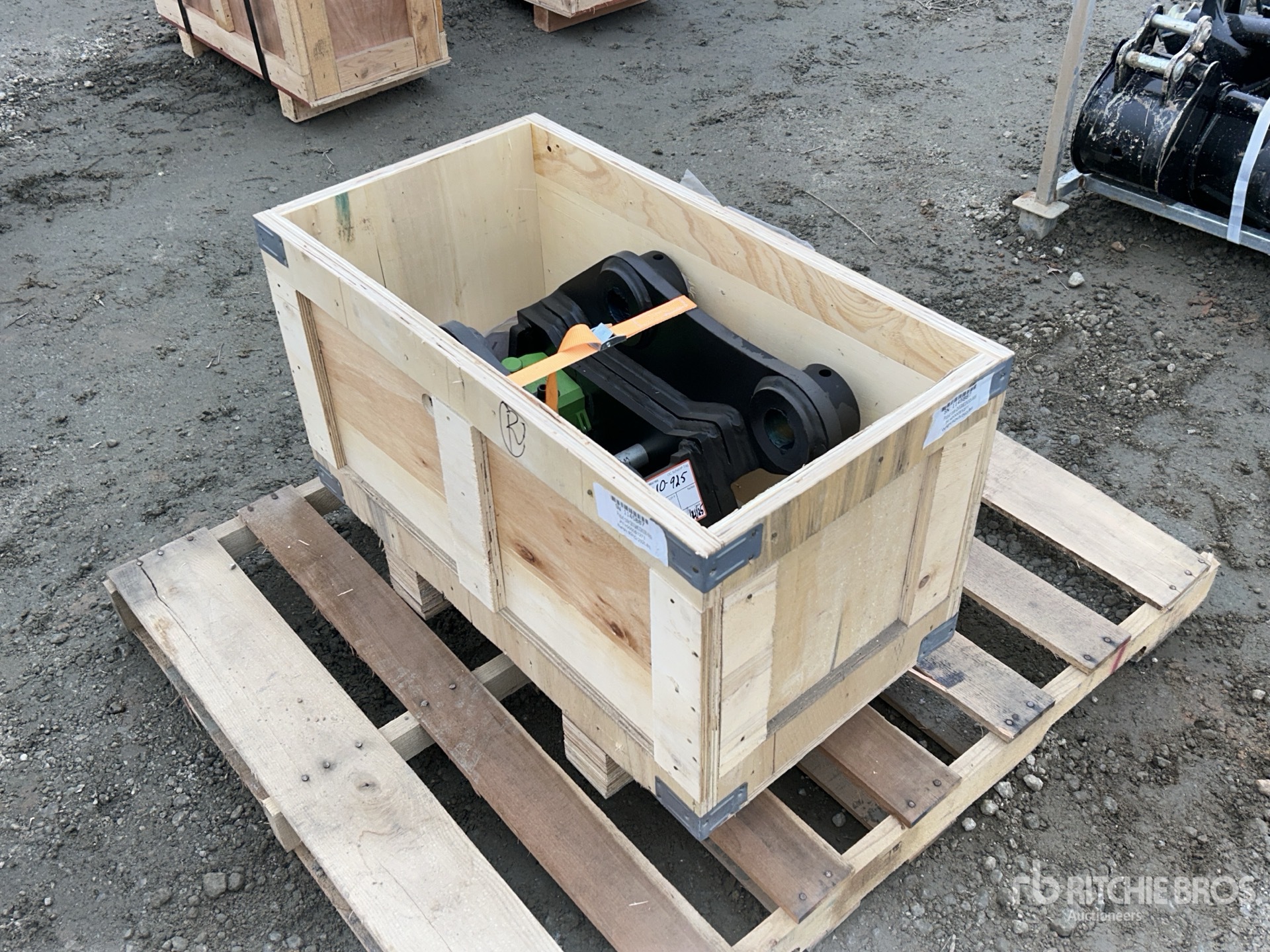 General Appearance with Bild, Ecke vorne rechts