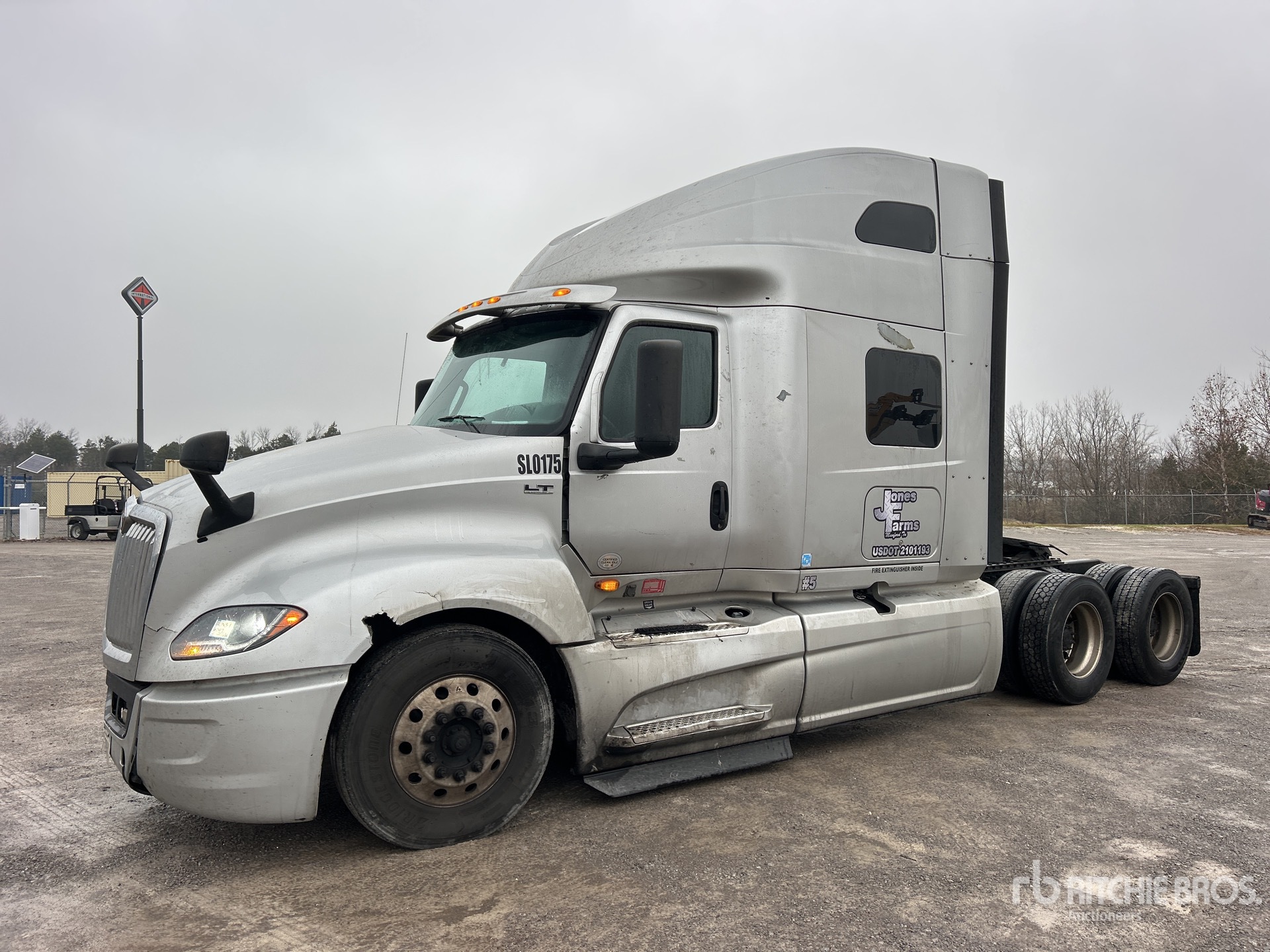 General Appearance with Picture, Left Front Corner