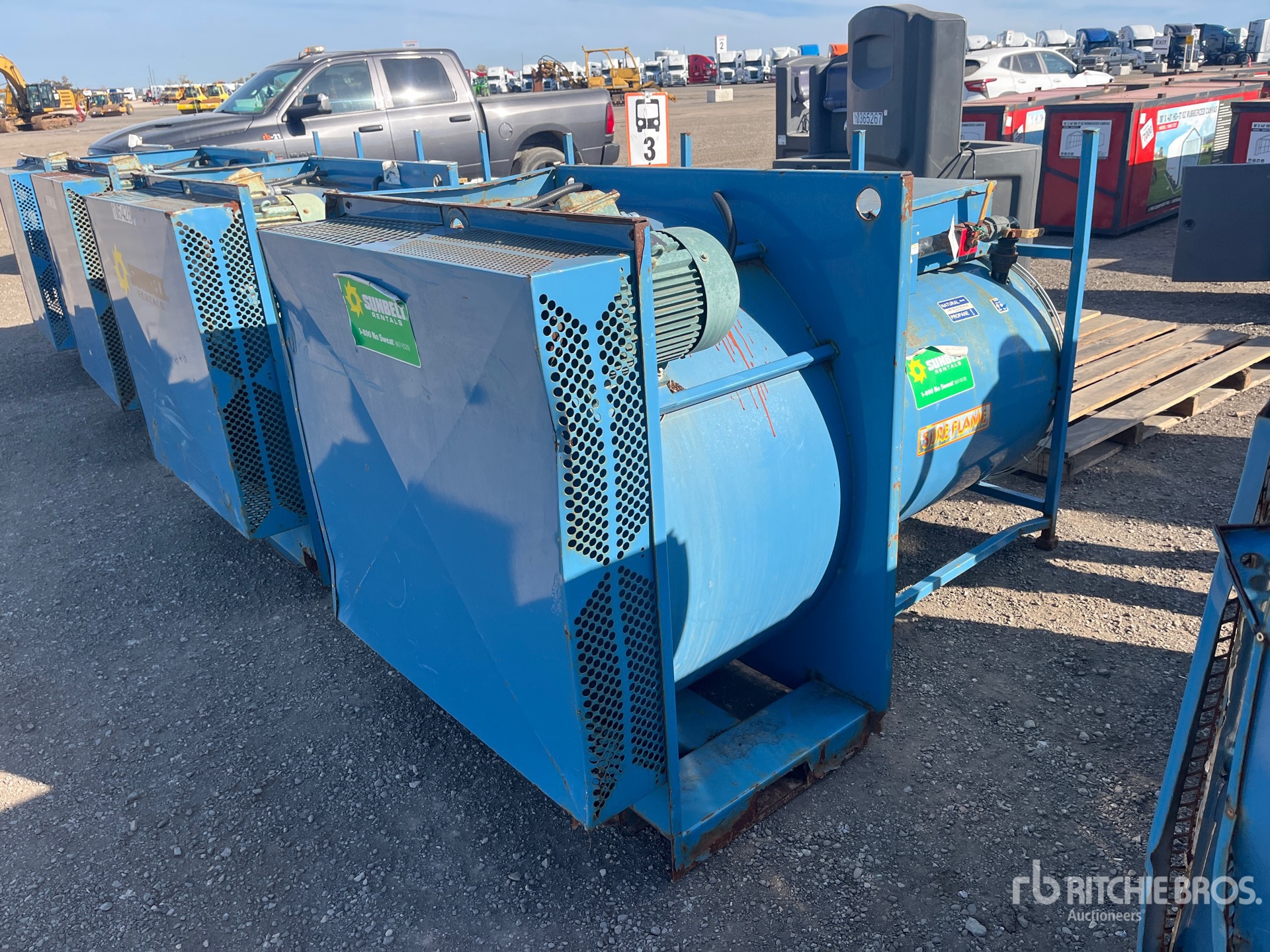 Aspect général with Image, coin arrière gauche