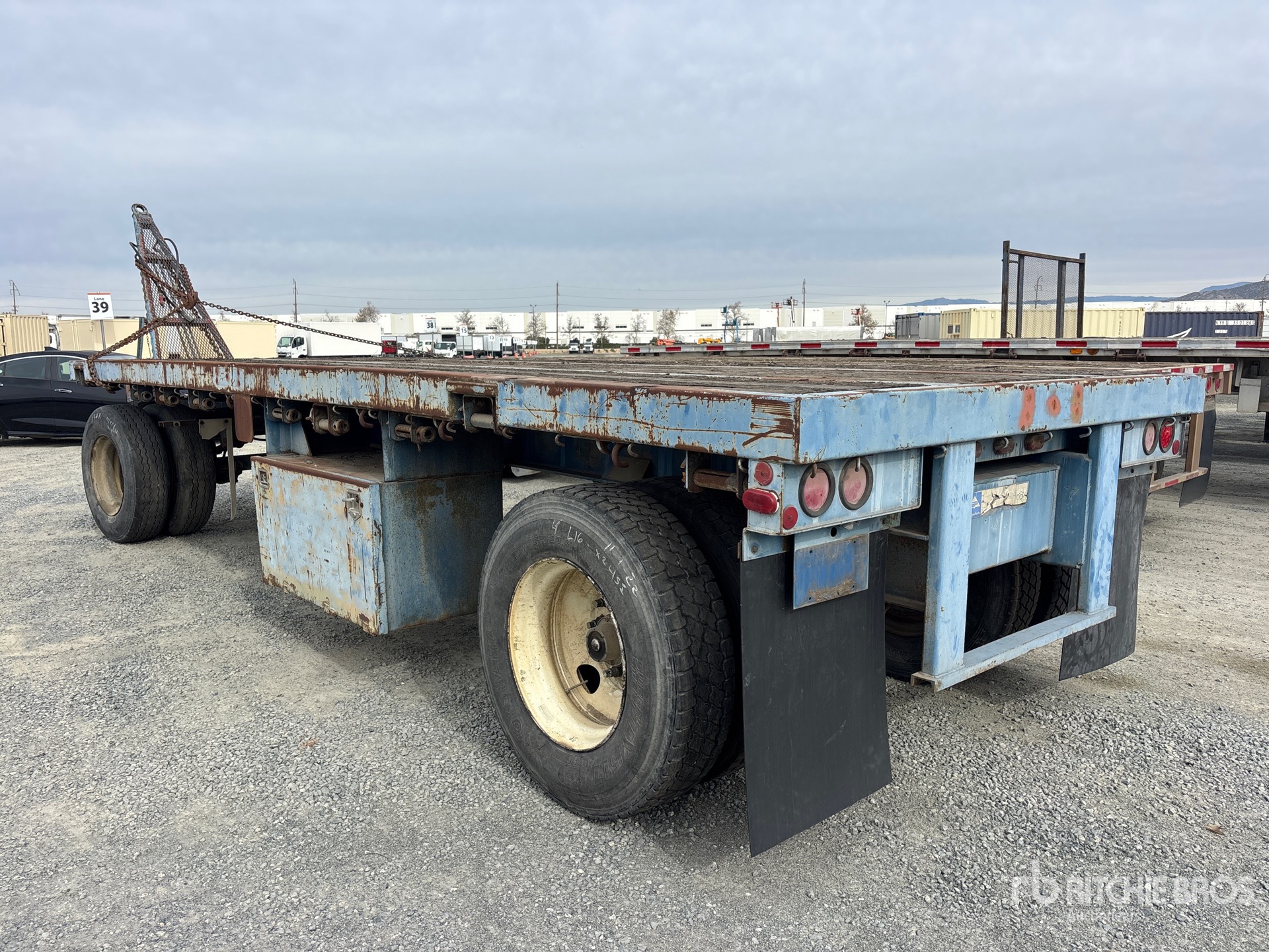 General Appearance with Picture, Left Rear Corner