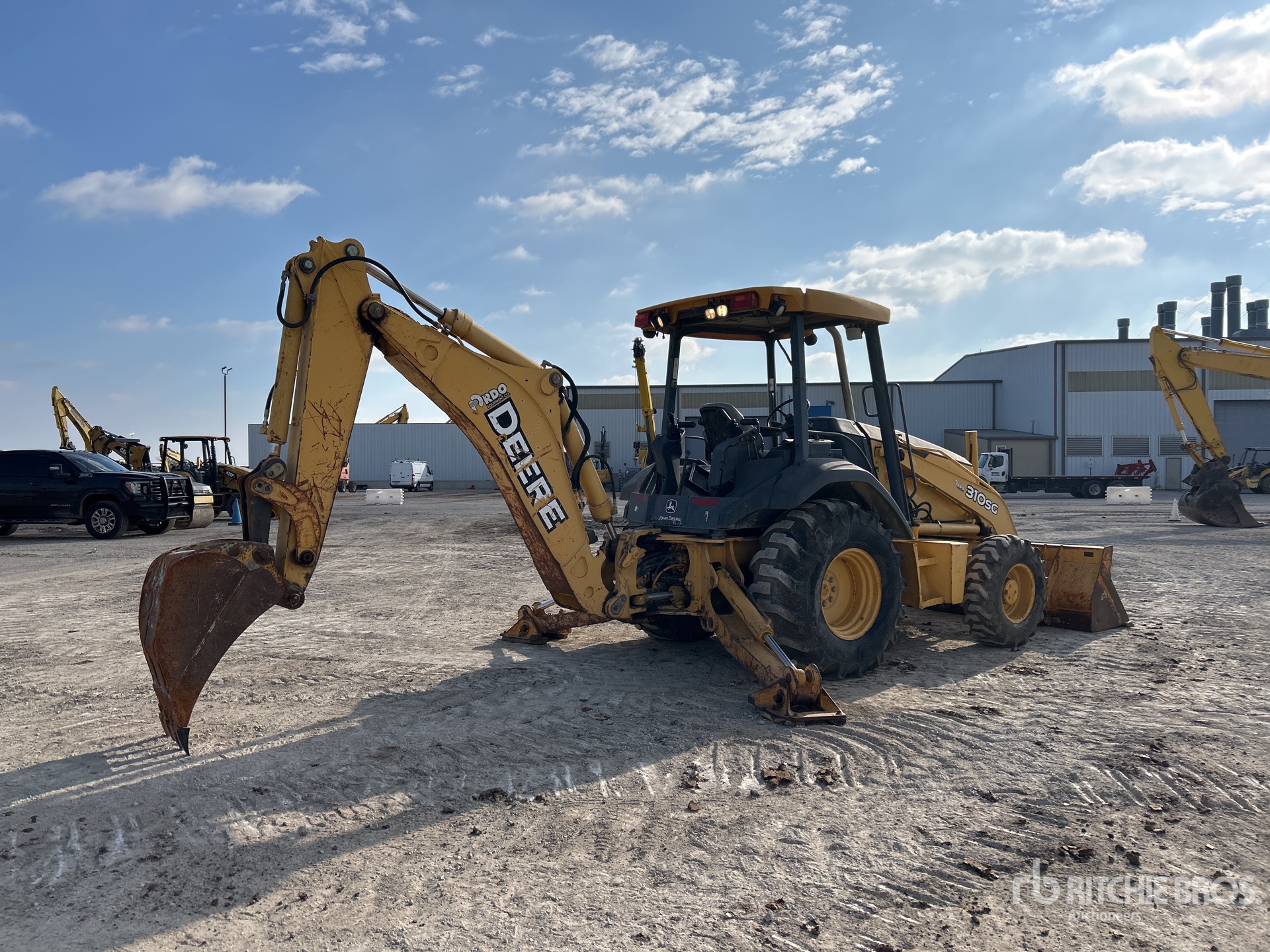 General Appearance with Foto, angolo anteriore sinistro