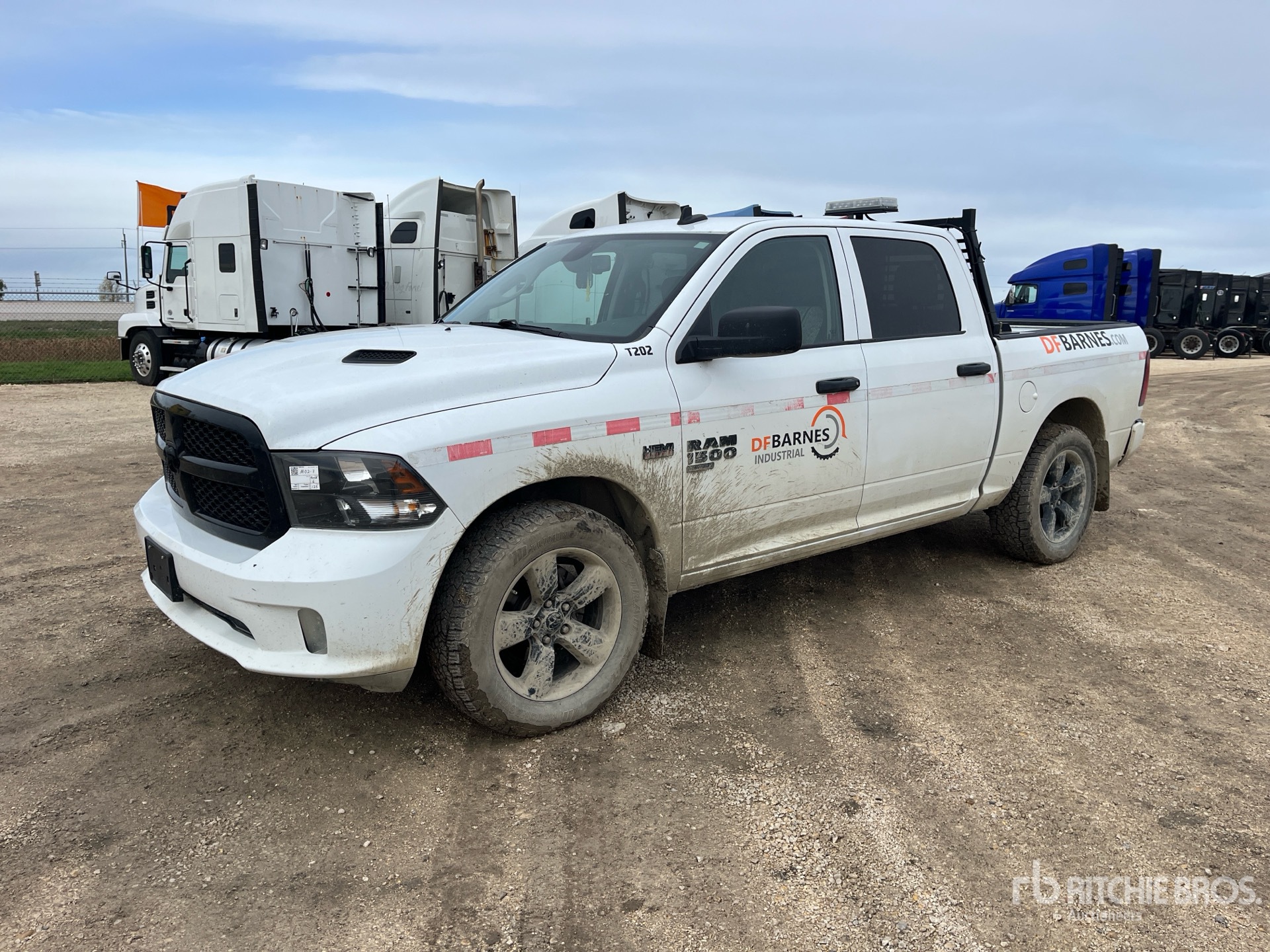 General Appearance with Foto, angolo anteriore sinistro