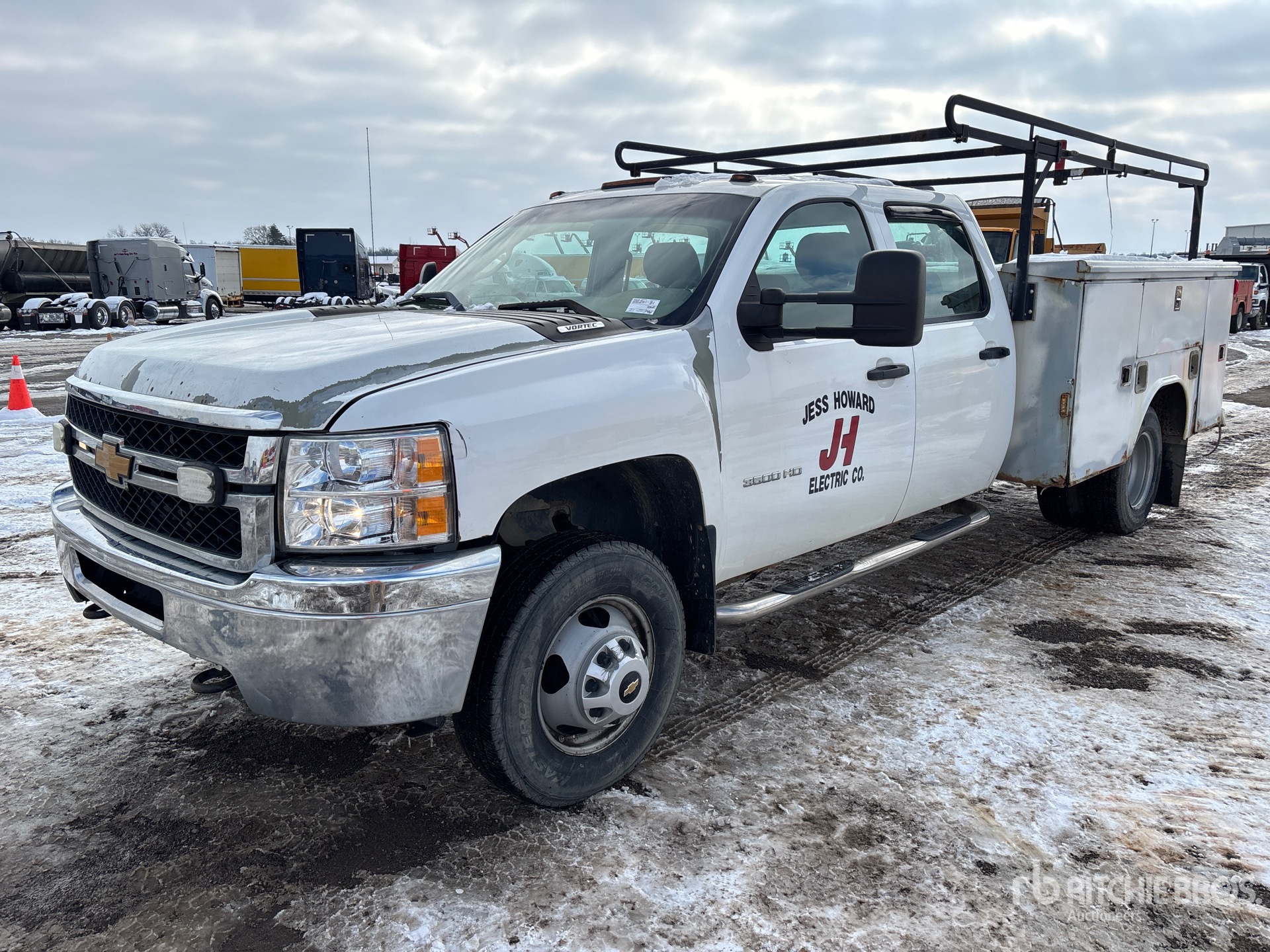 General Appearance with Picture, Left Front Corner