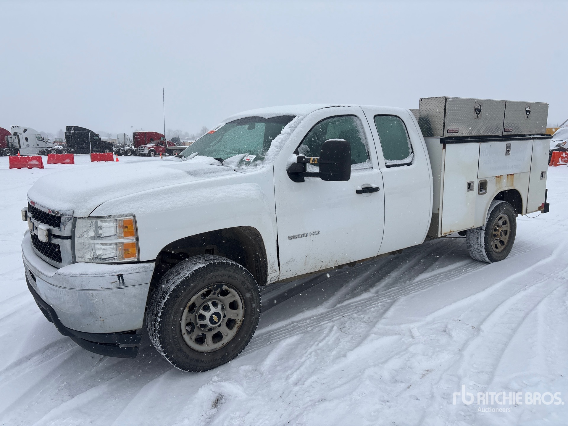 General Appearance with Picture, Left Front Corner