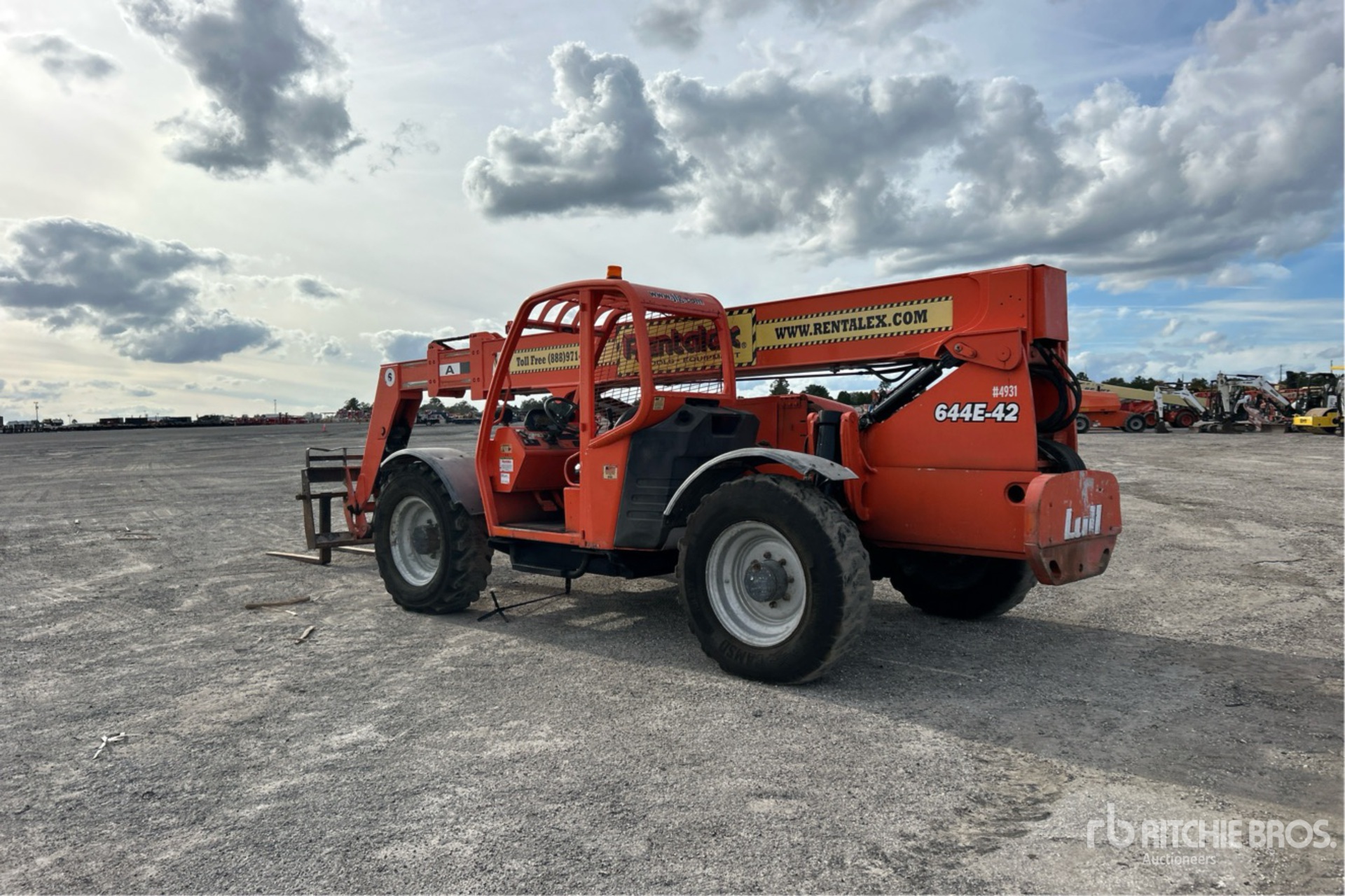 General Appearance with Picture, Left Rear Corner