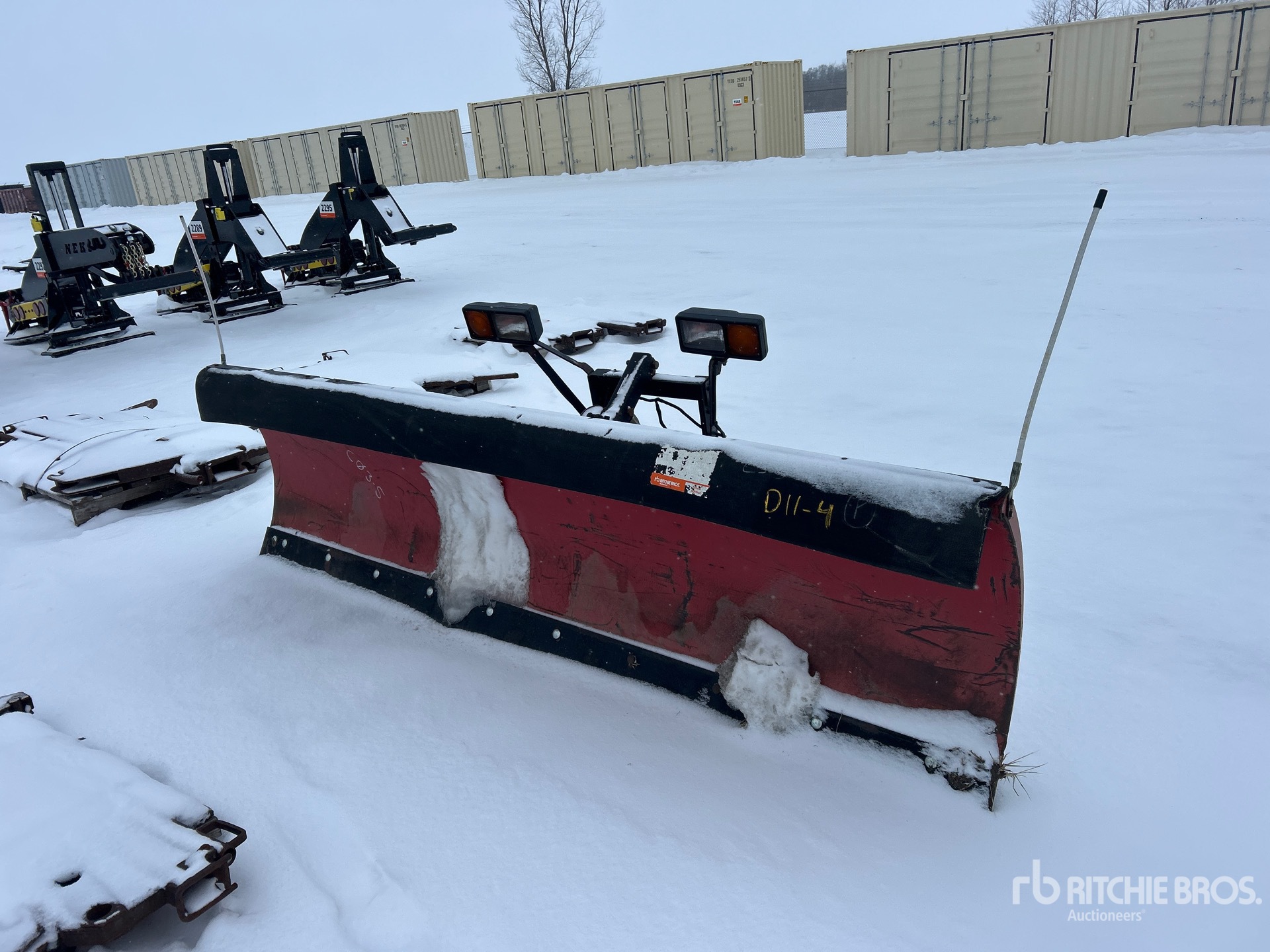 General Appearance with Bild, Ecke vorne links