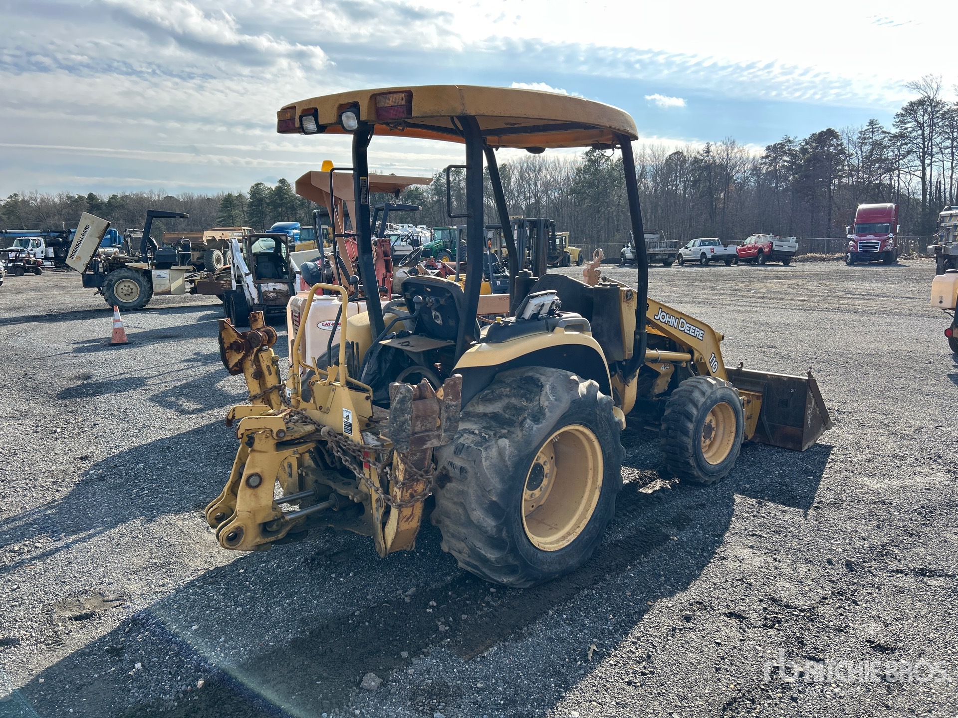 General Appearance with Imagen: esquina trasera derecha