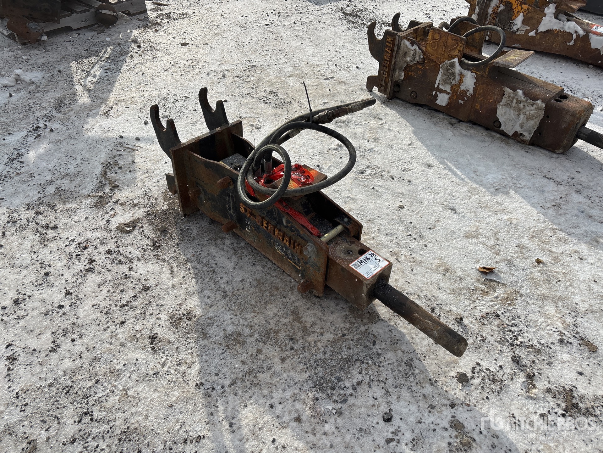 General Appearance with Bild, Ecke vorne rechts