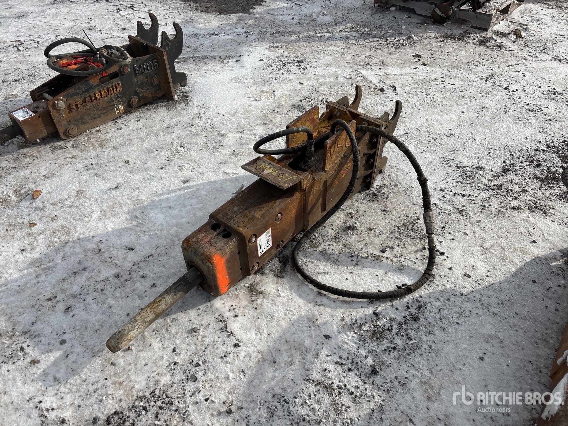 General Appearance with Bild, Ecke vorne links