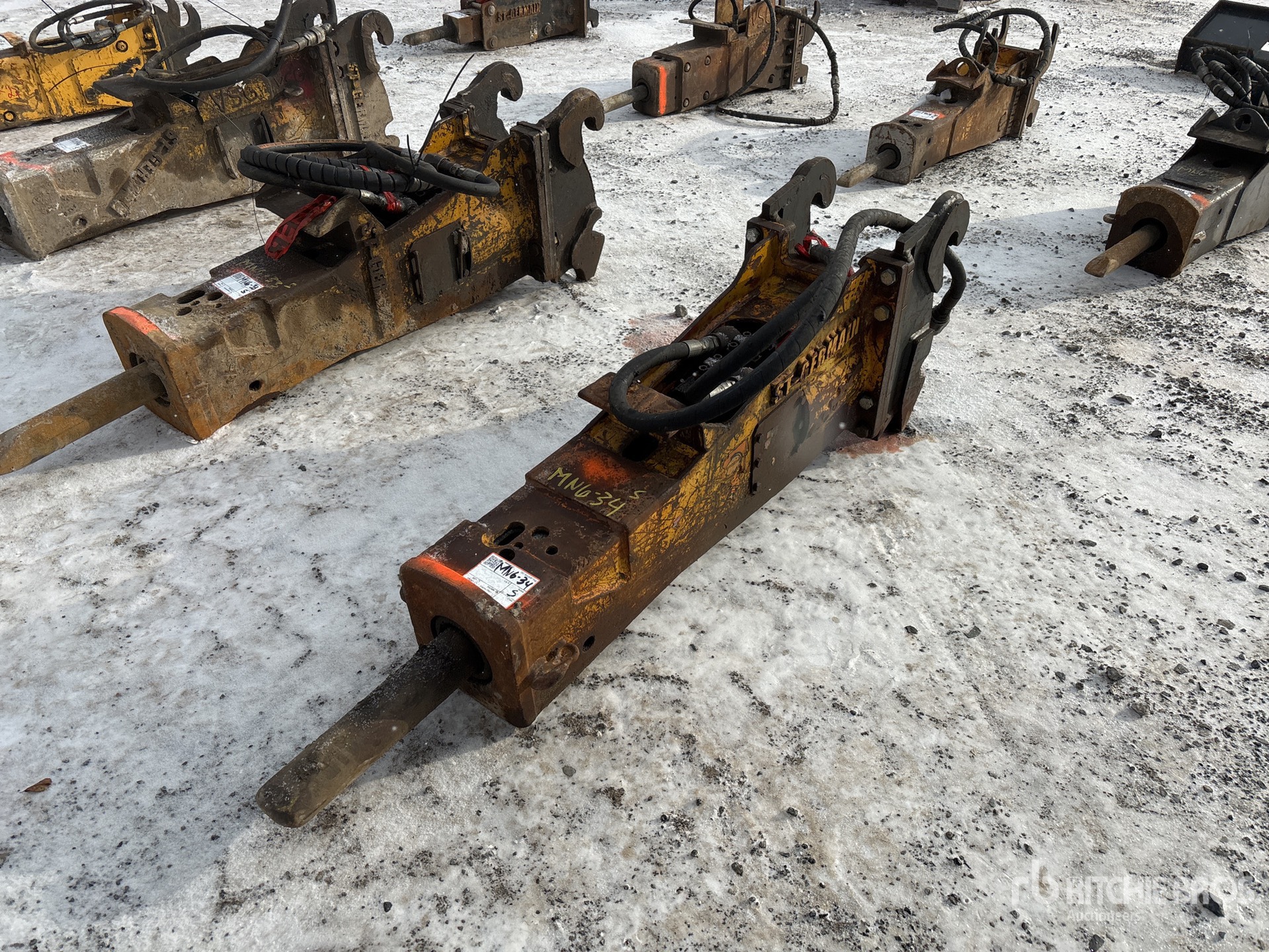 General Appearance with Bild, Ecke vorne links