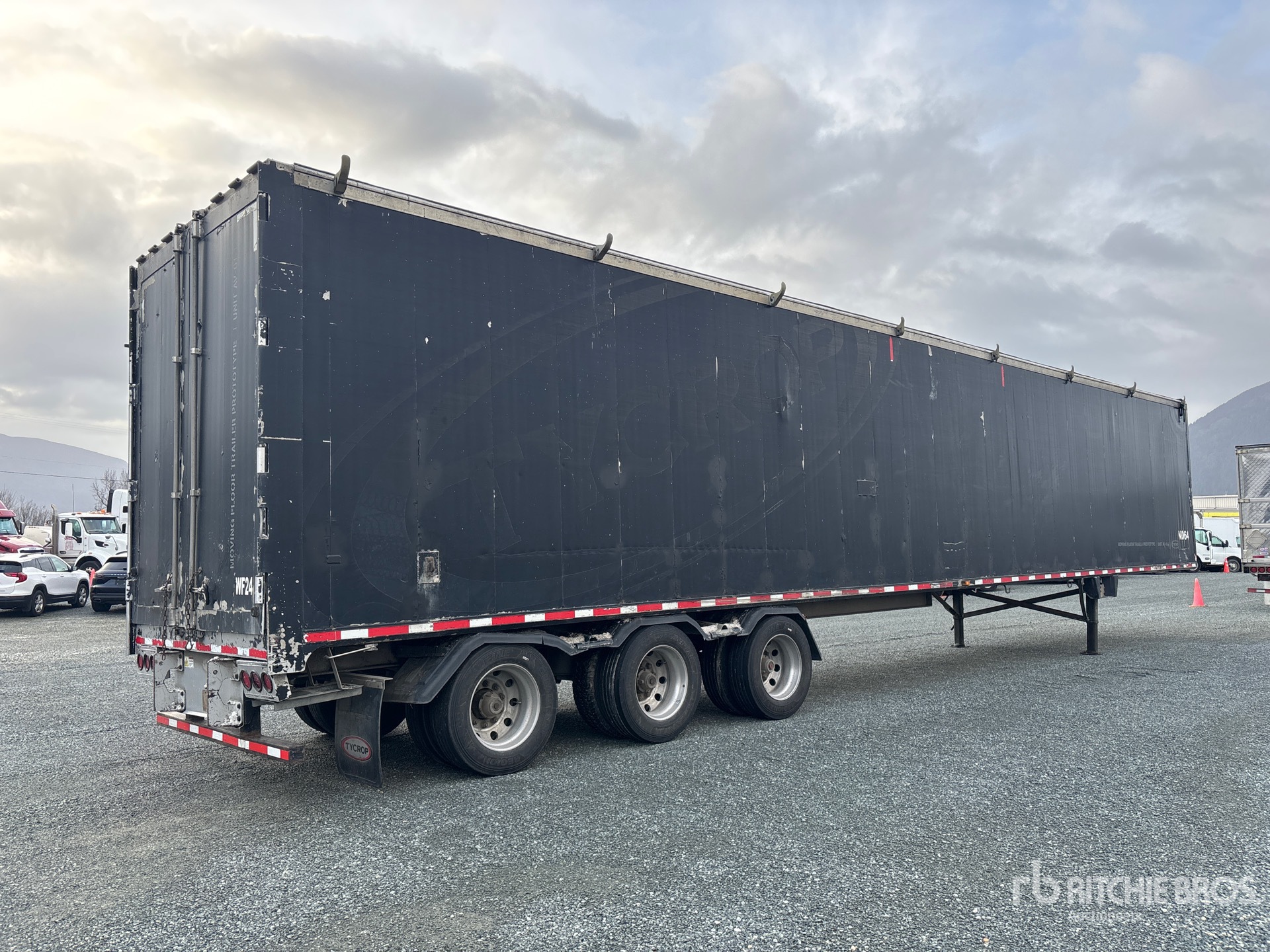 General Appearance with Imagen: esquina trasera derecha