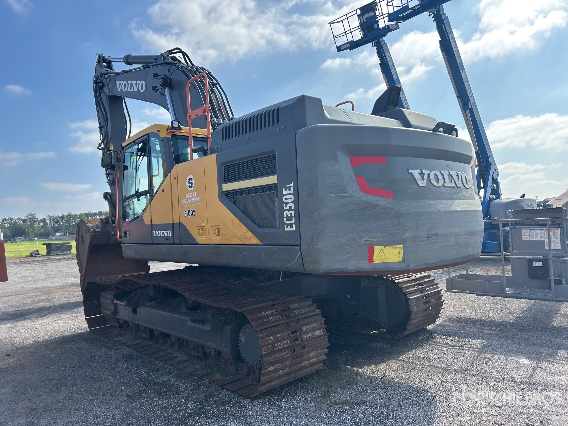 General Appearance with Imagen: esquina trasera izquierda