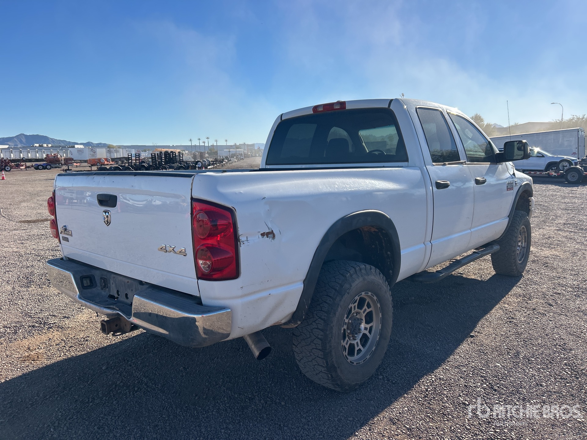 General Appearance with Picture, Right Rear Corner