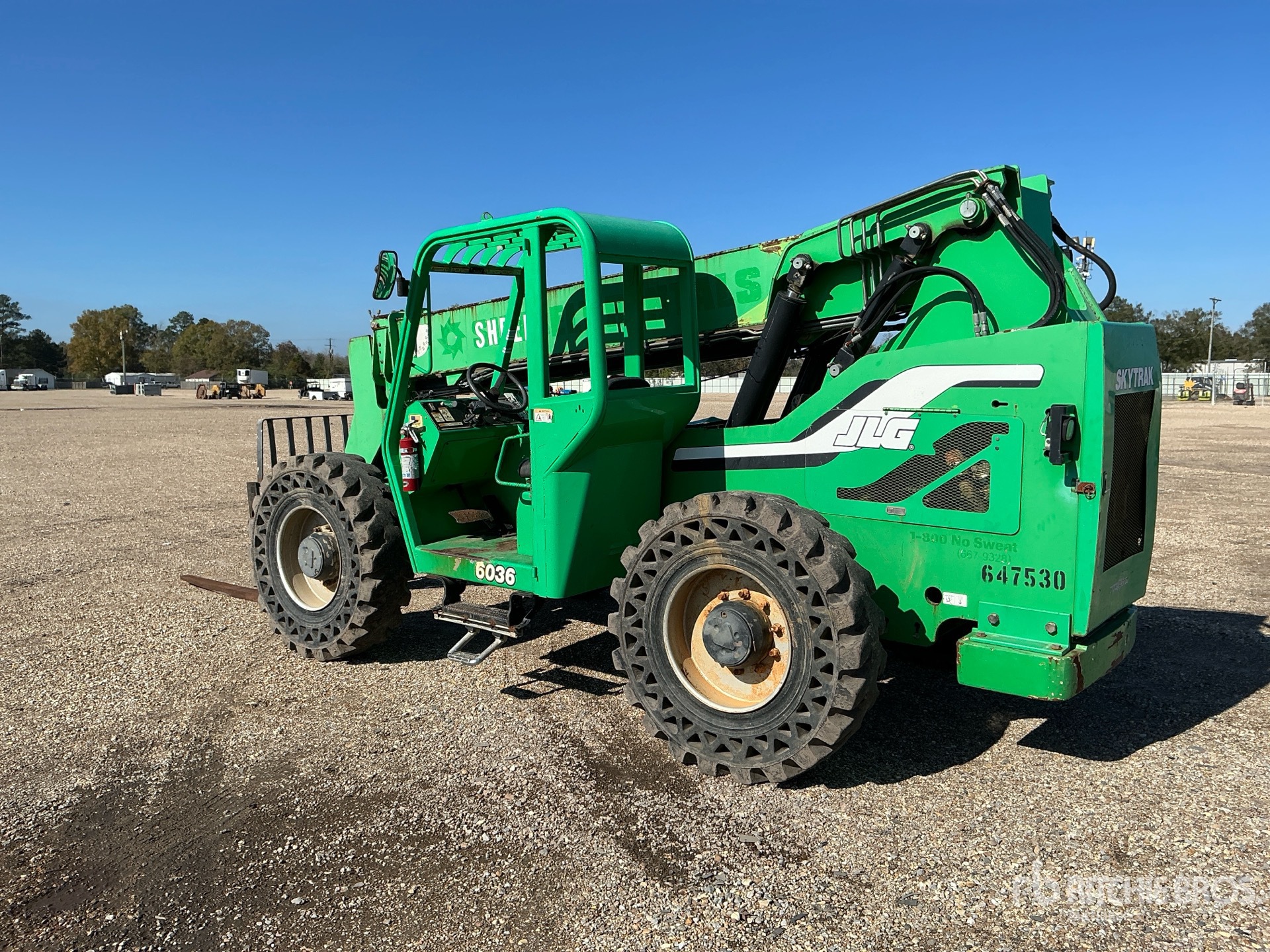 General Appearance with Picture, Left Rear Corner