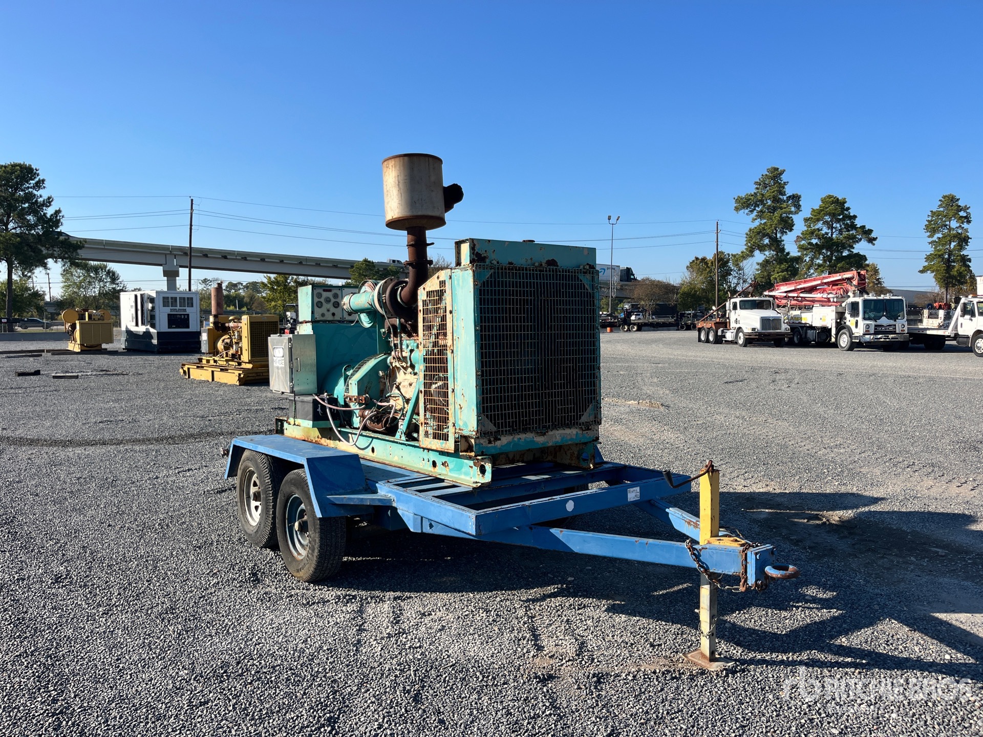 General Appearance with Foto, angolo anteriore destro