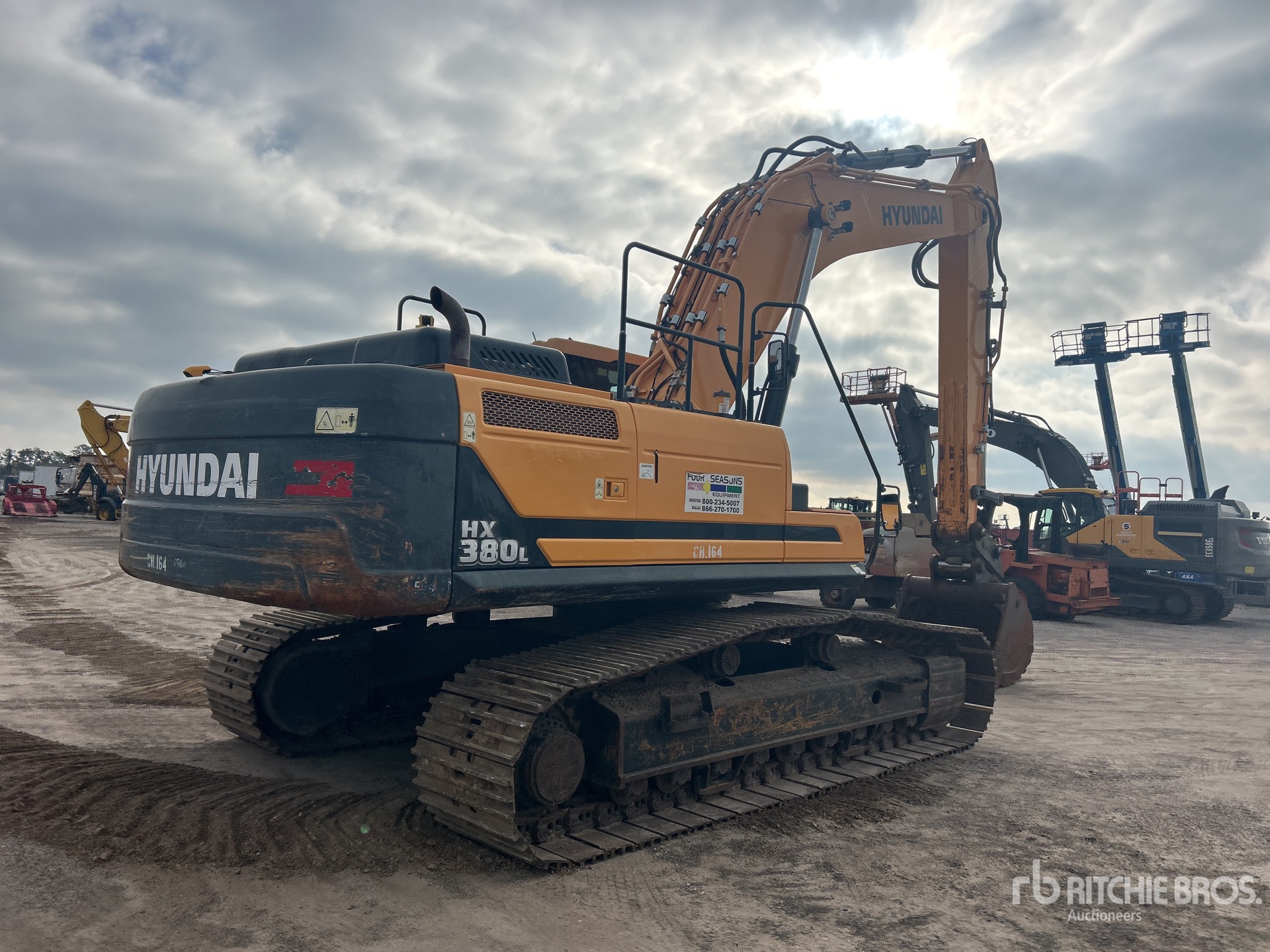 General Appearance with Imagen: esquina trasera derecha