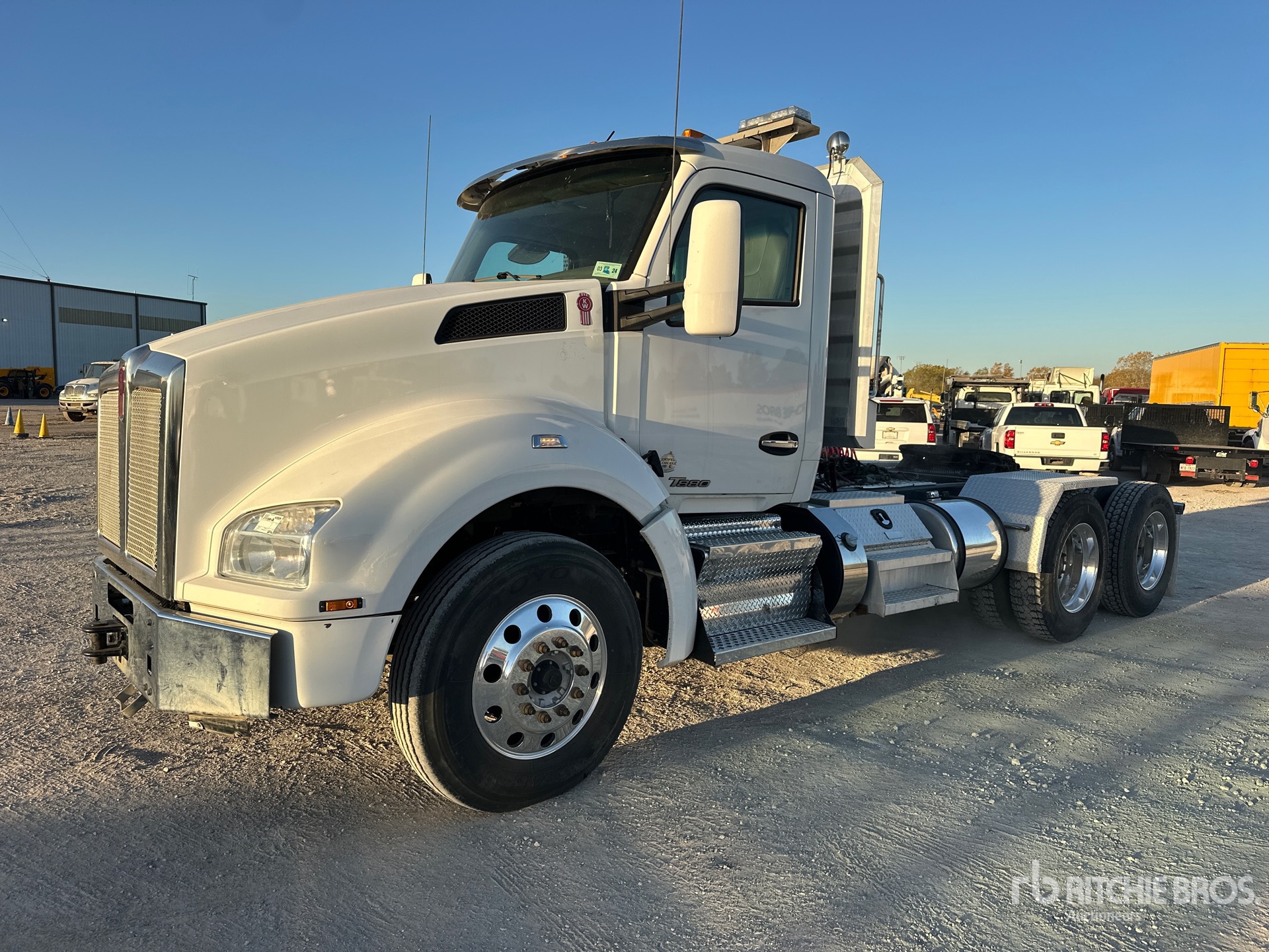 General Appearance with Picture, Left Front Corner