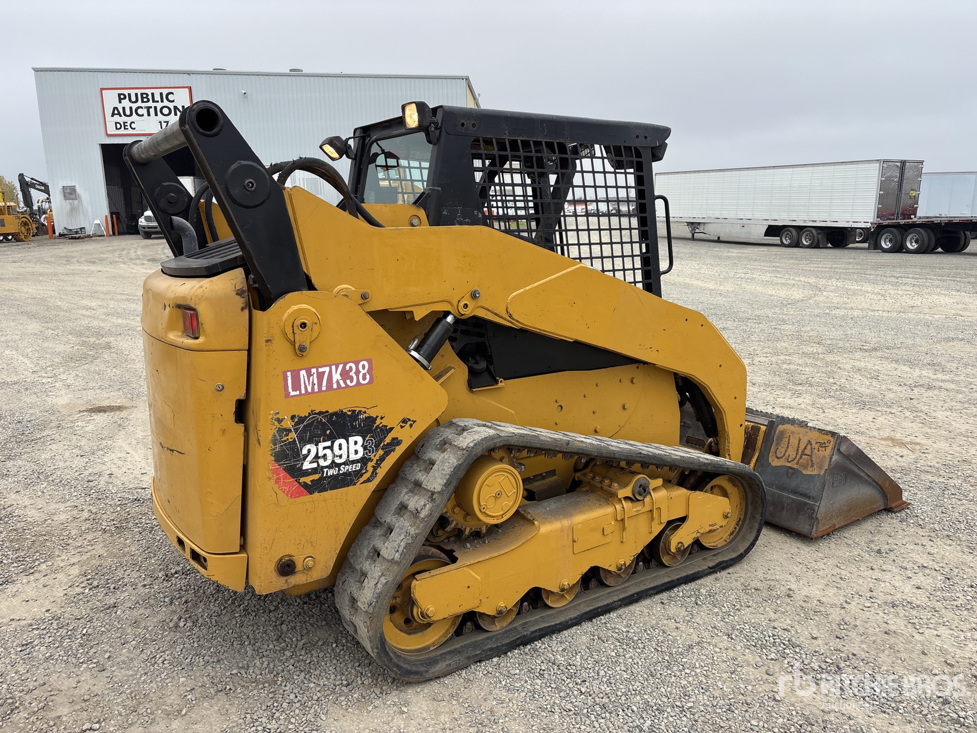 General Appearance with Picture, Right Rear Corner