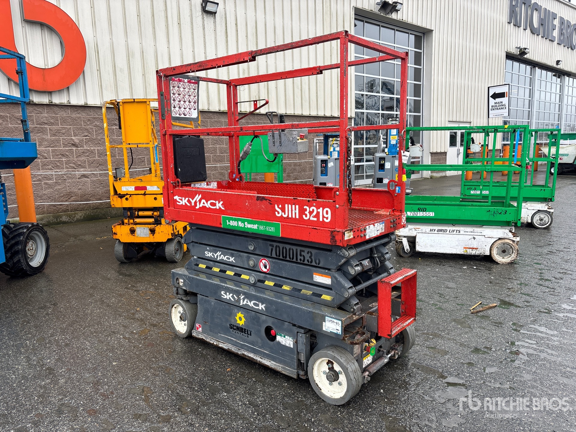 Aspect général with Image, coin arrière gauche