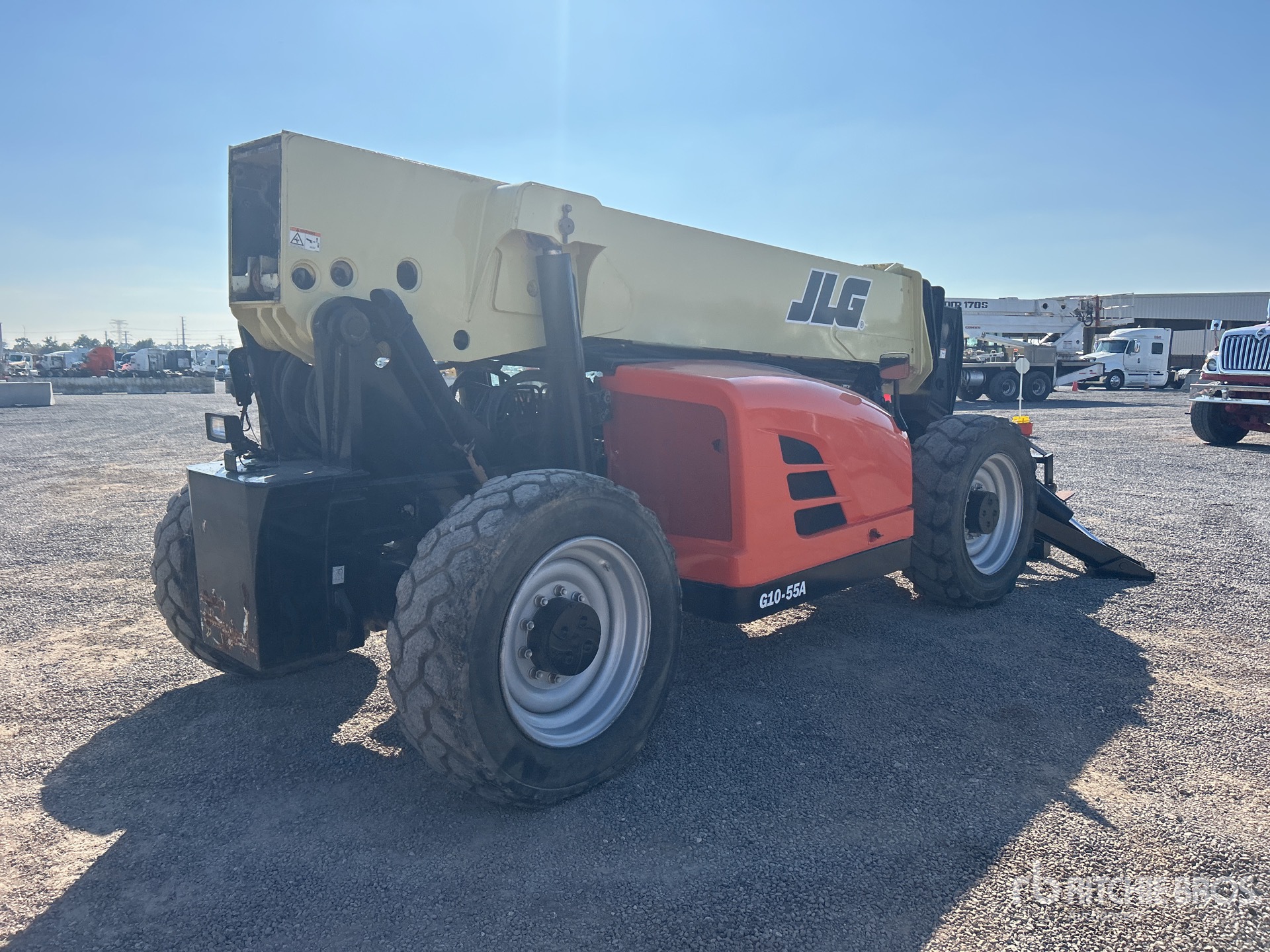 General Appearance with Foto, angolo anteriore sinistro