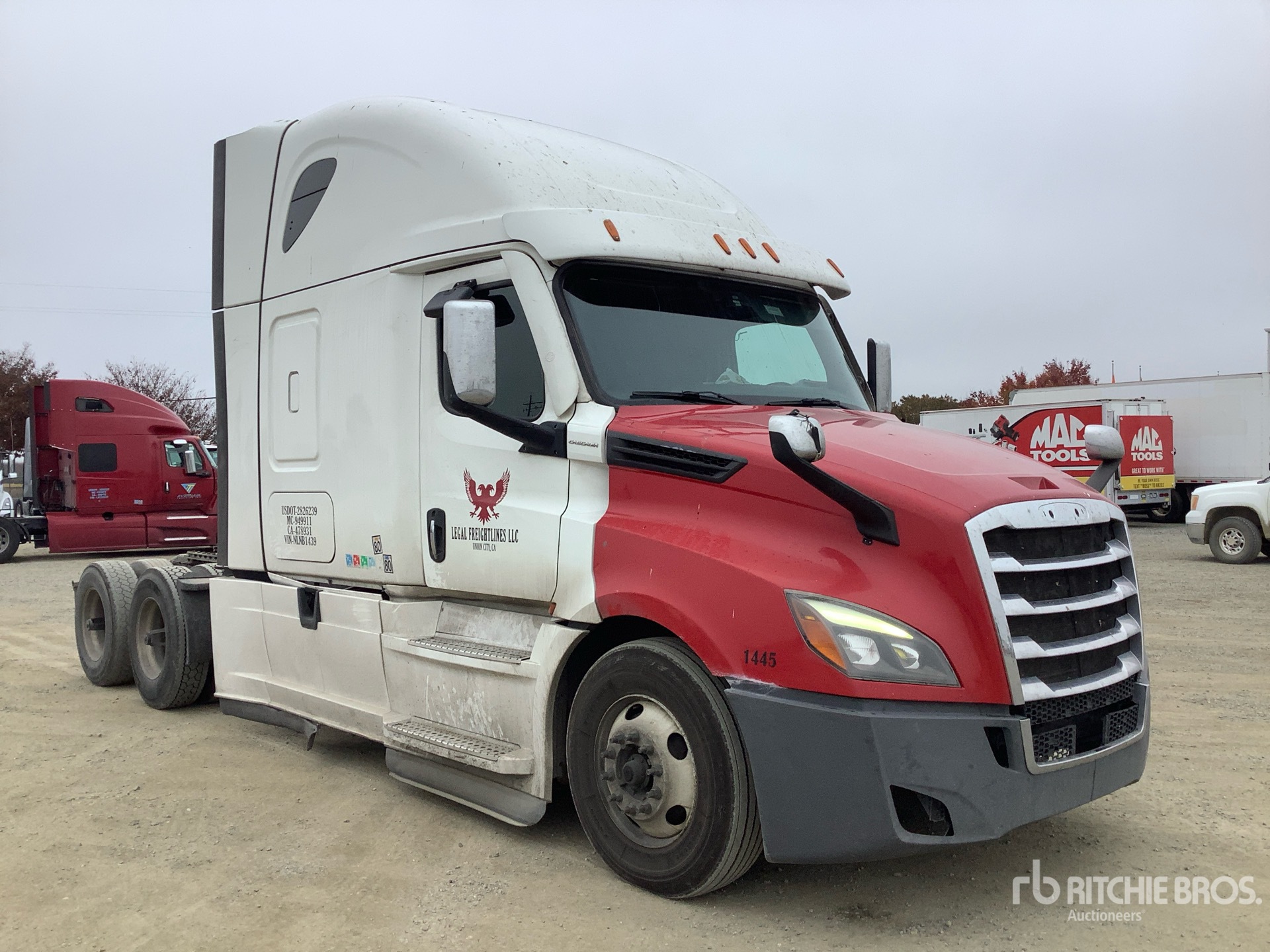 General Appearance with Picture, Right Front Corner