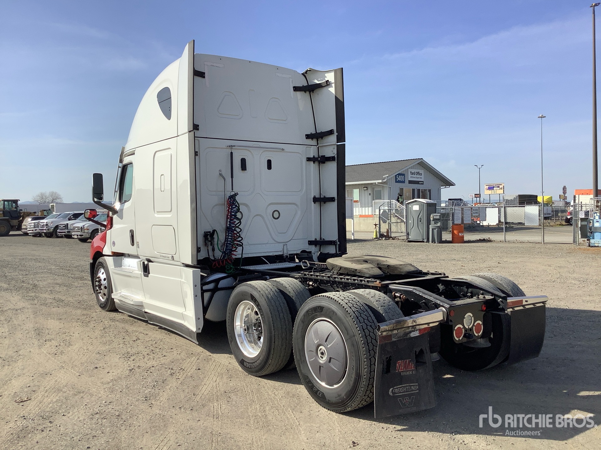 Aspect général with Image, coin arrière gauche