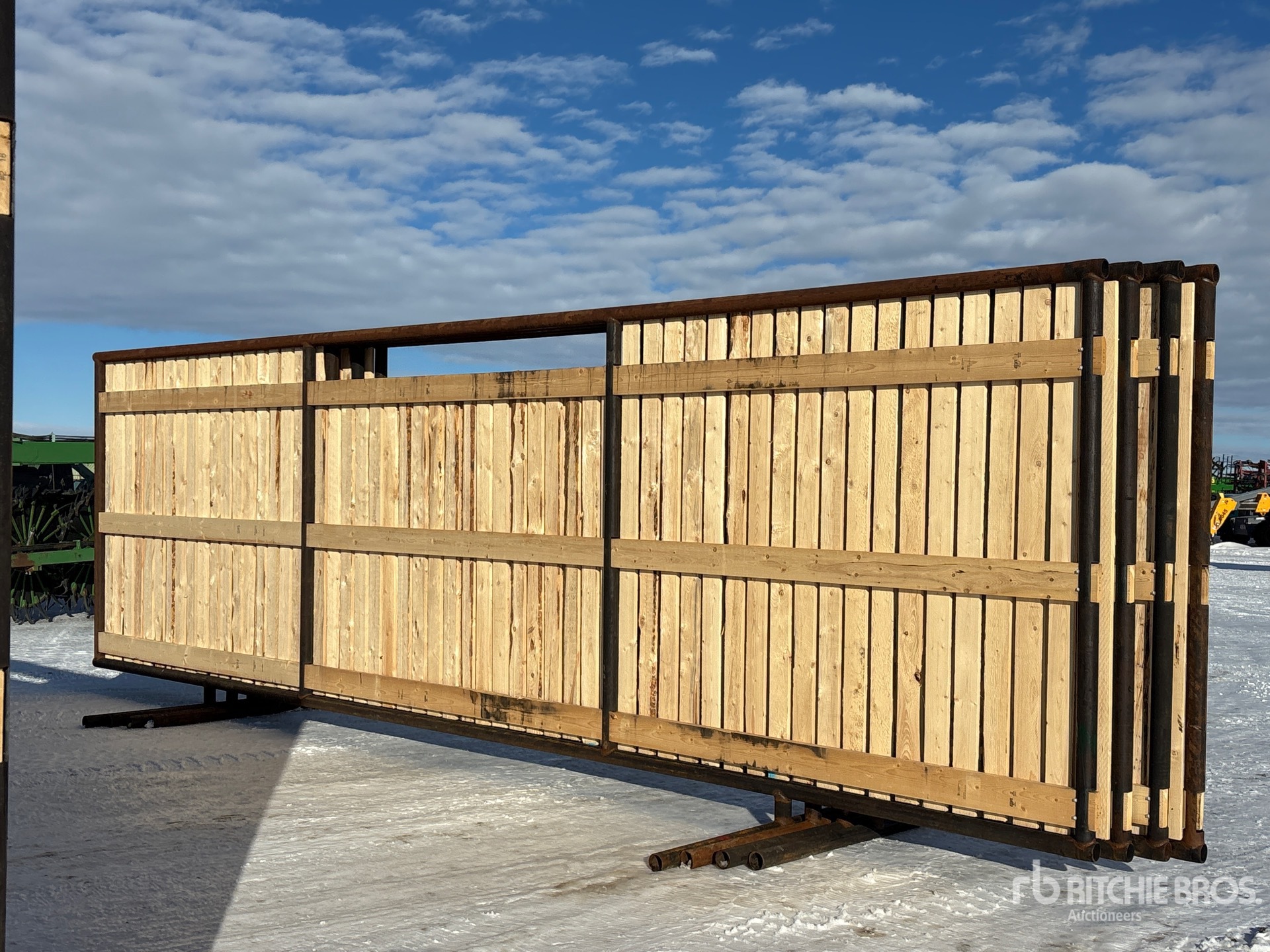 General Appearance with Bild, Ecke vorne links