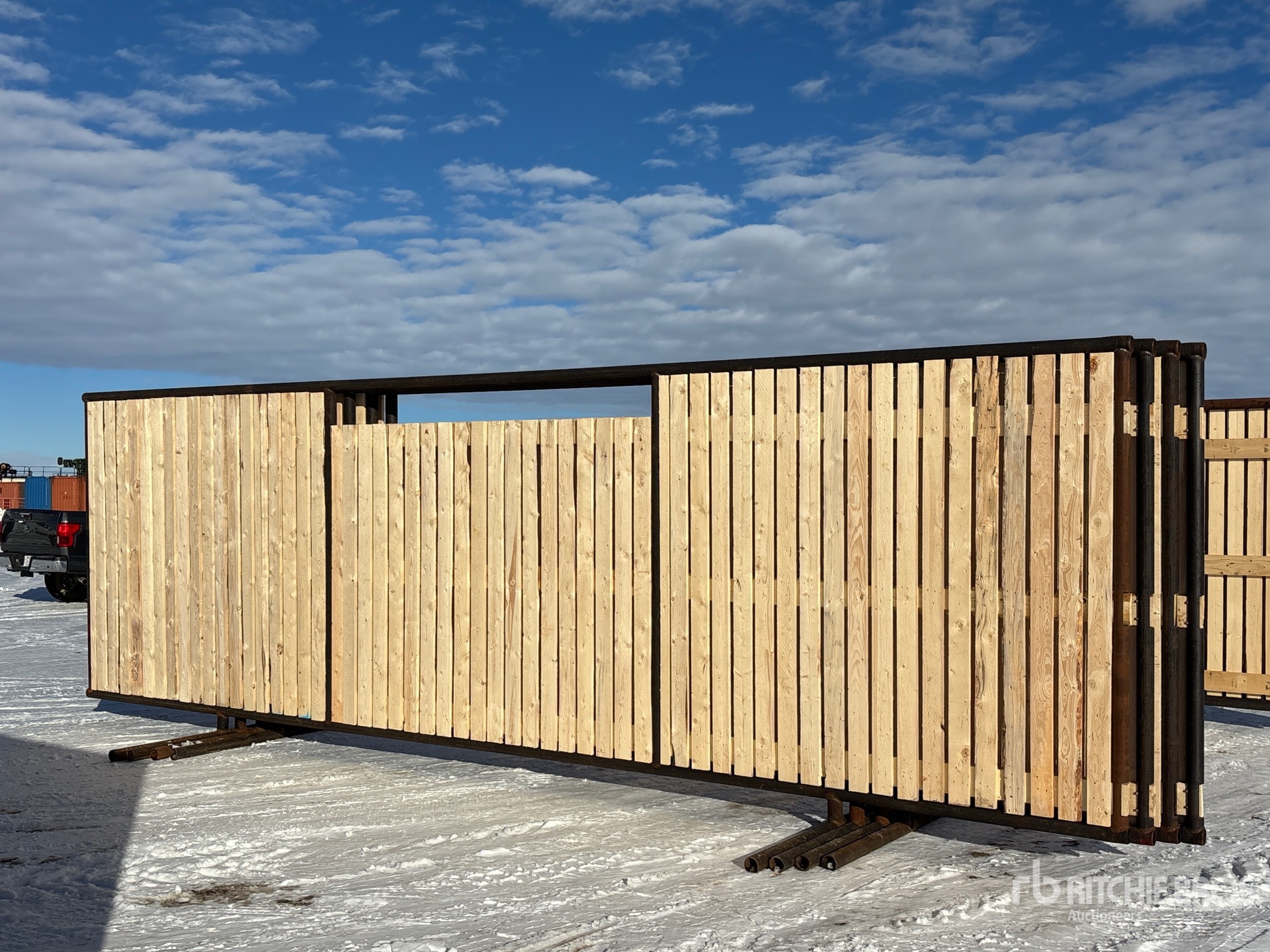 General Appearance with Bild, Ecke vorne links