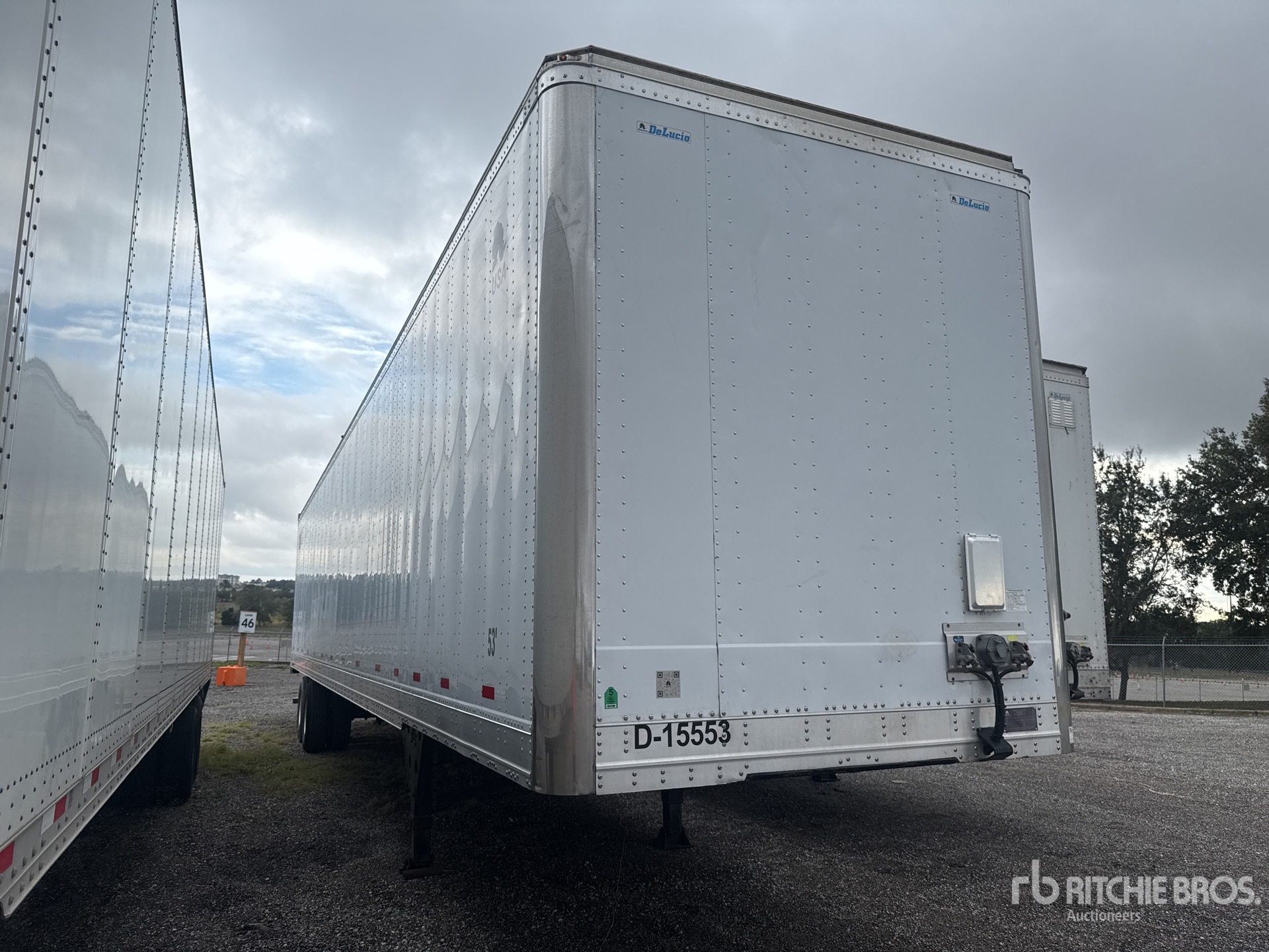 General Appearance with Imagen: esquina delantera derecha