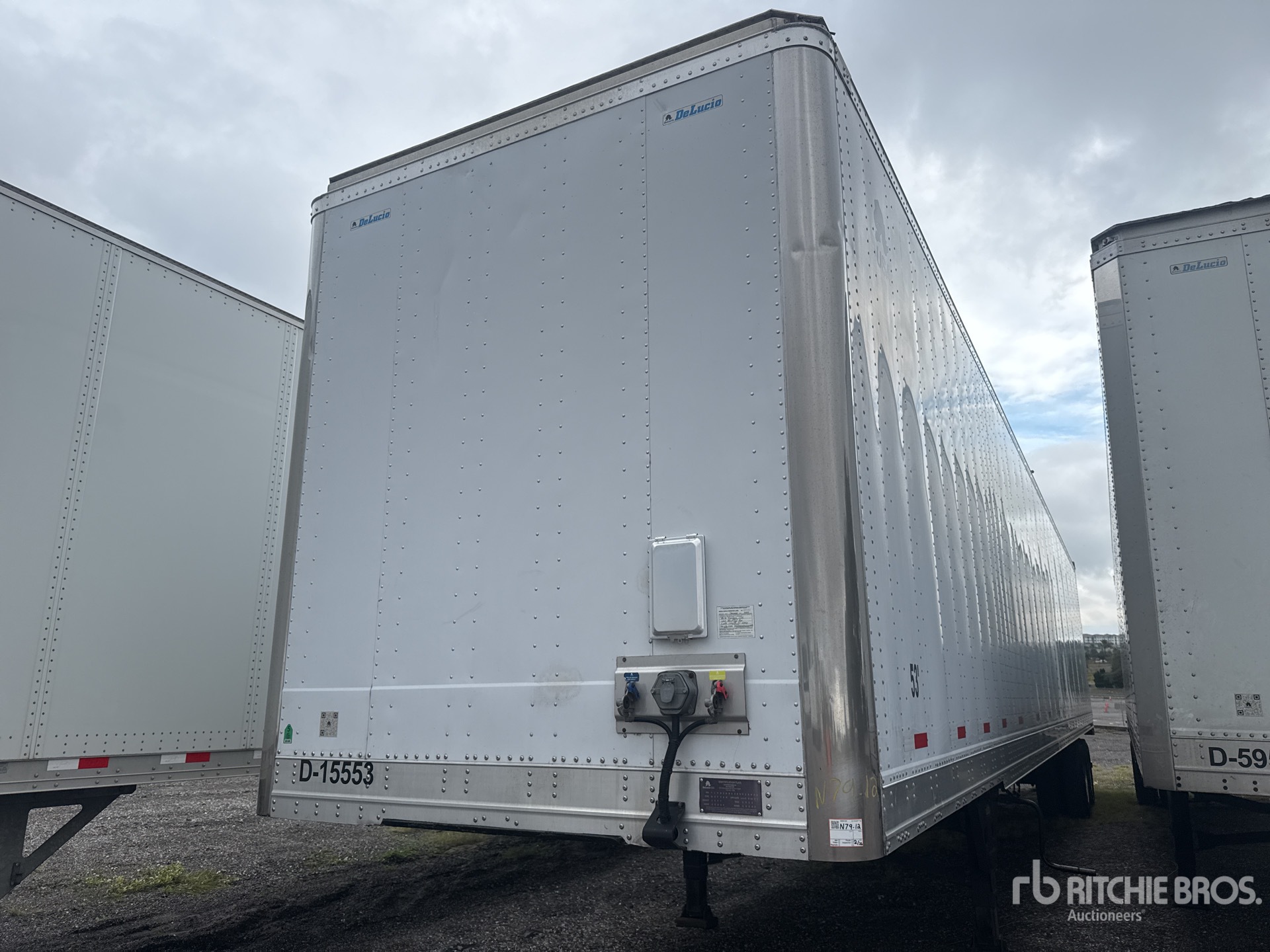 General Appearance with Imagen: esquina delantera izquierda