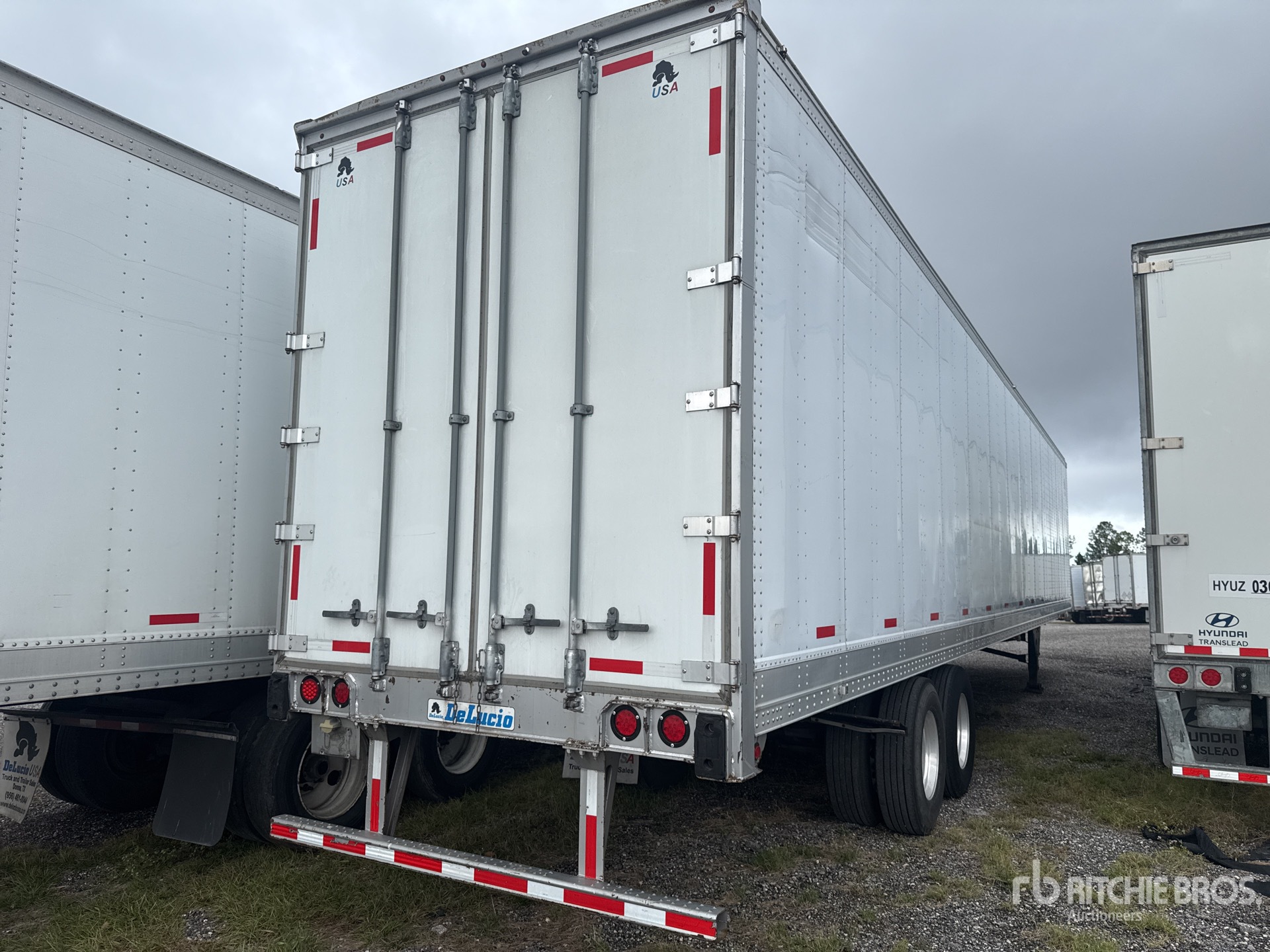 General Appearance with Imagen: esquina trasera derecha