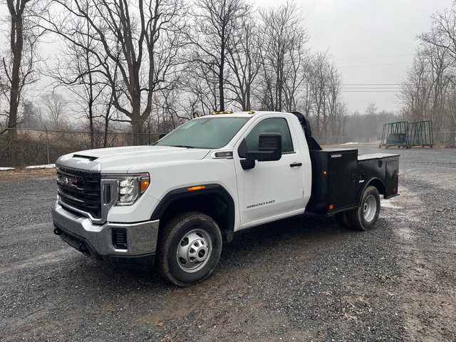 2023 GMC 3500 HD 4x4 Utility Truck (Unused)