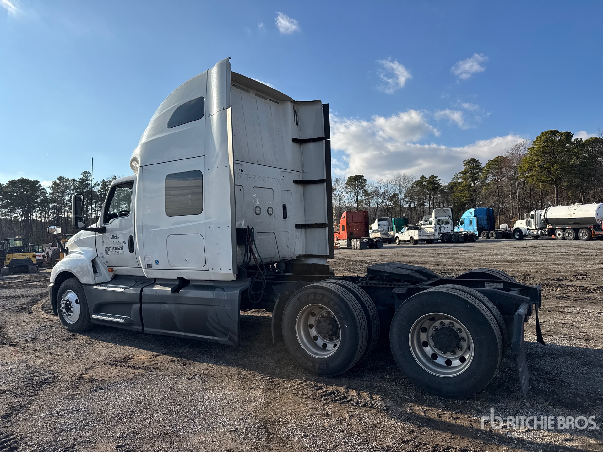 General Appearance with Picture, Left Rear Corner