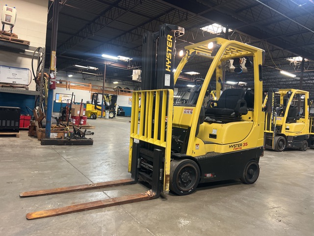 2021 Hyster S35FT 3250 lb  Forklift