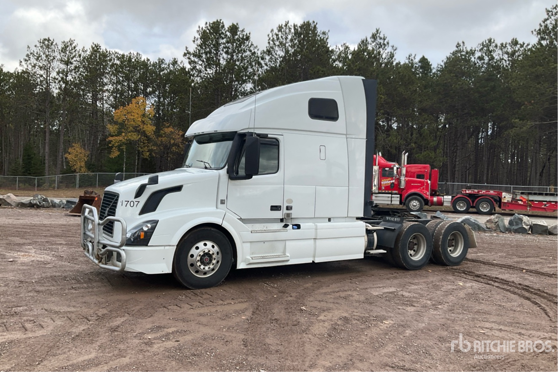 General Appearance with Picture, Left Front Corner