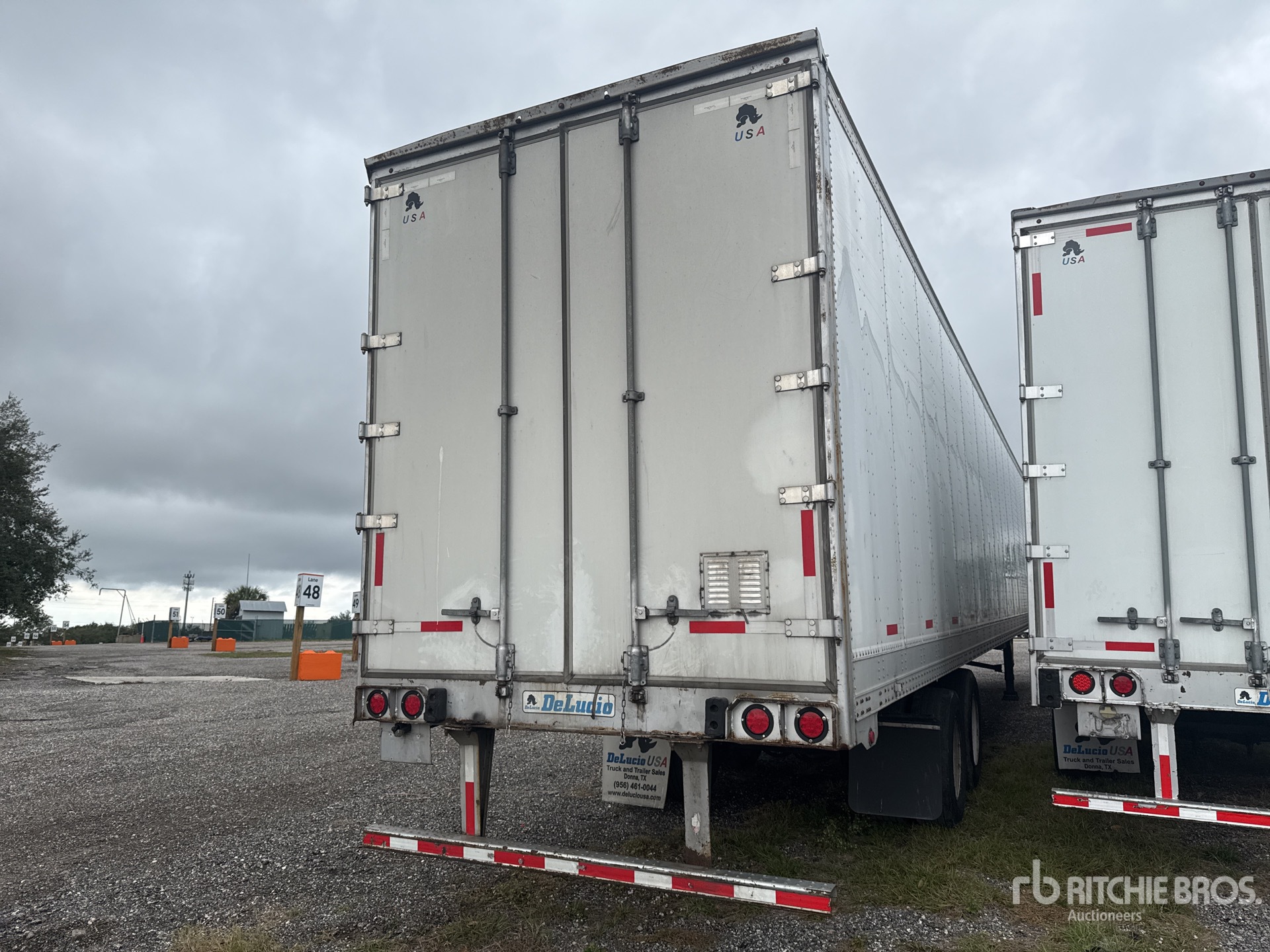 General Appearance with Imagen: esquina trasera derecha